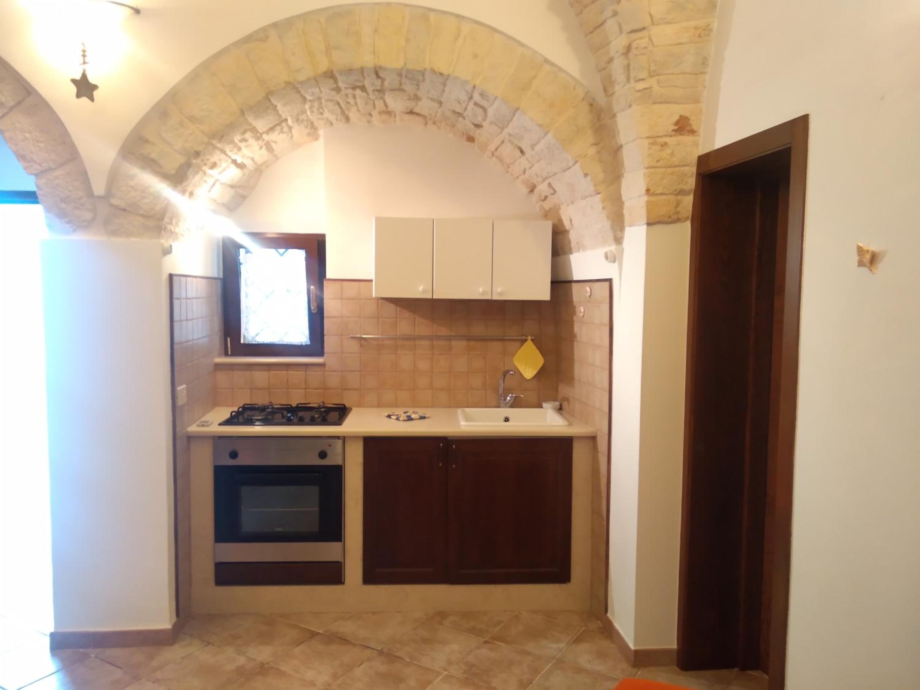 One-Bedroom Apartment - Photo 32