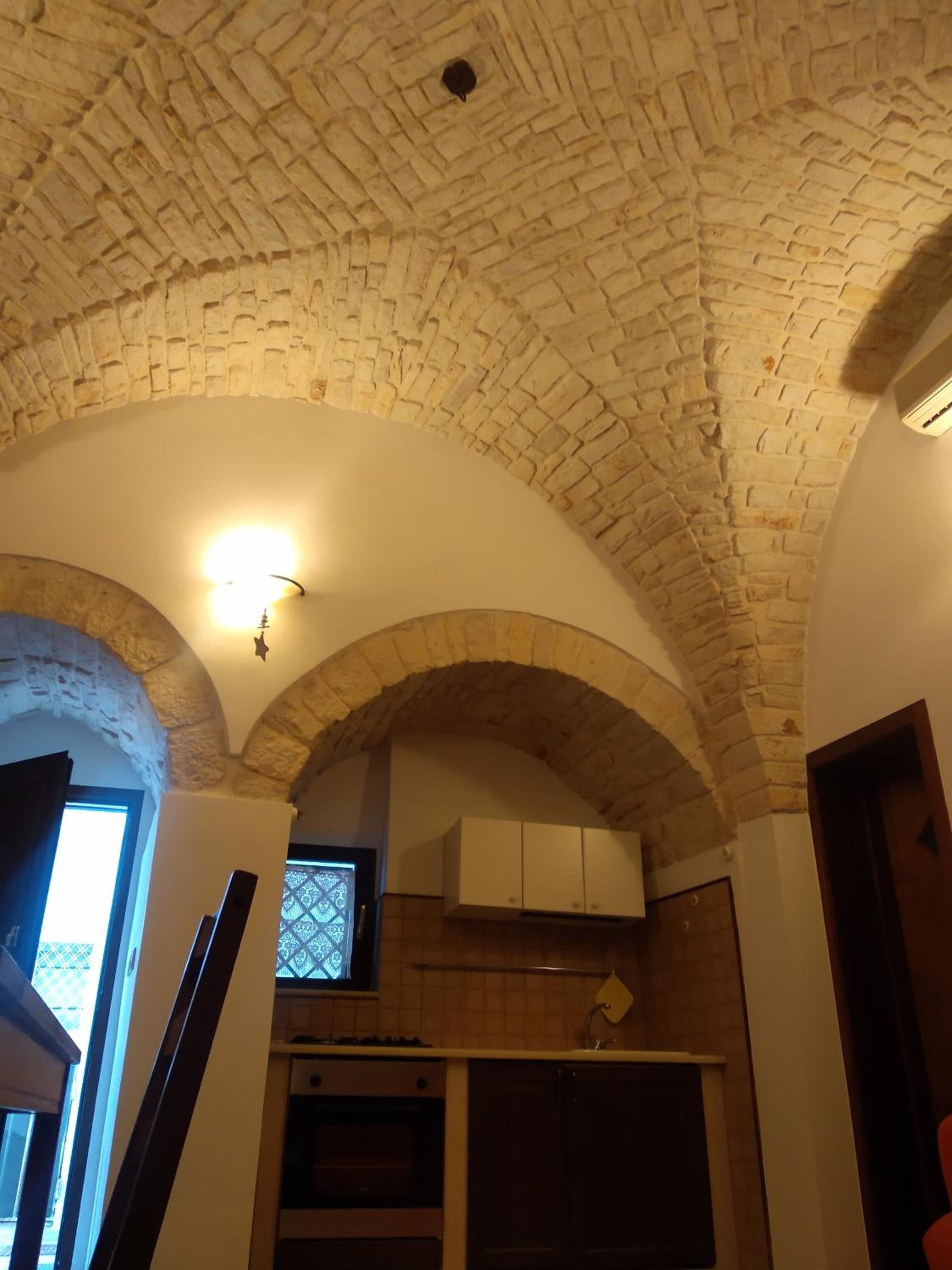 One-Bedroom Apartment - Photo 16