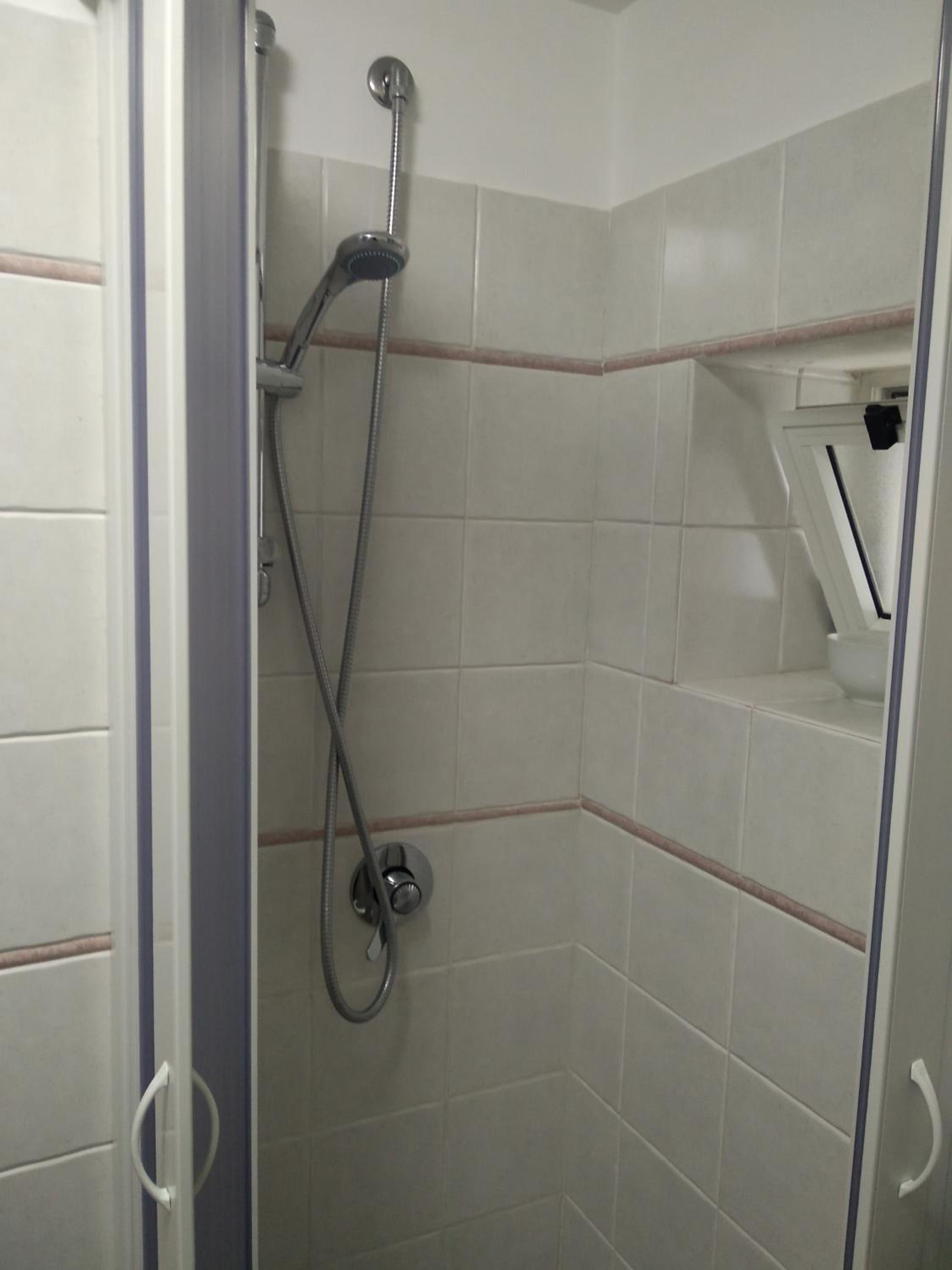 One-Bedroom Apartment - Photo 20