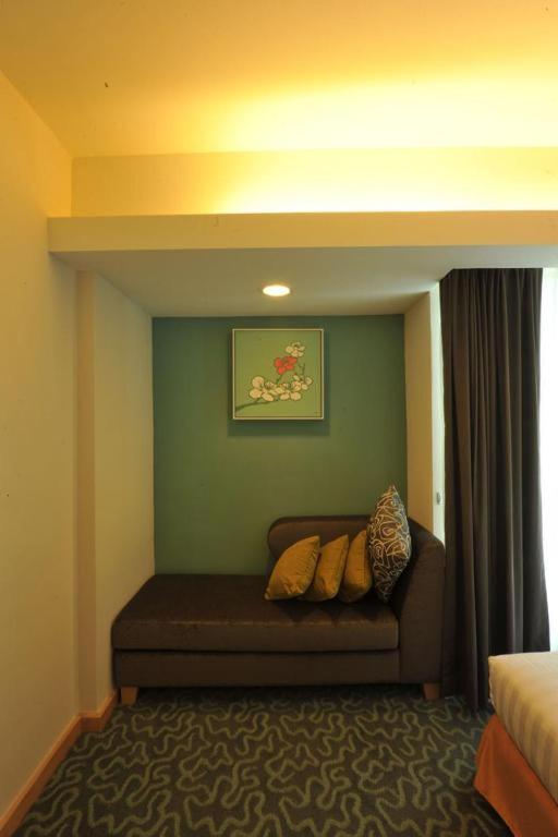 Deluxe King Room photo 2
