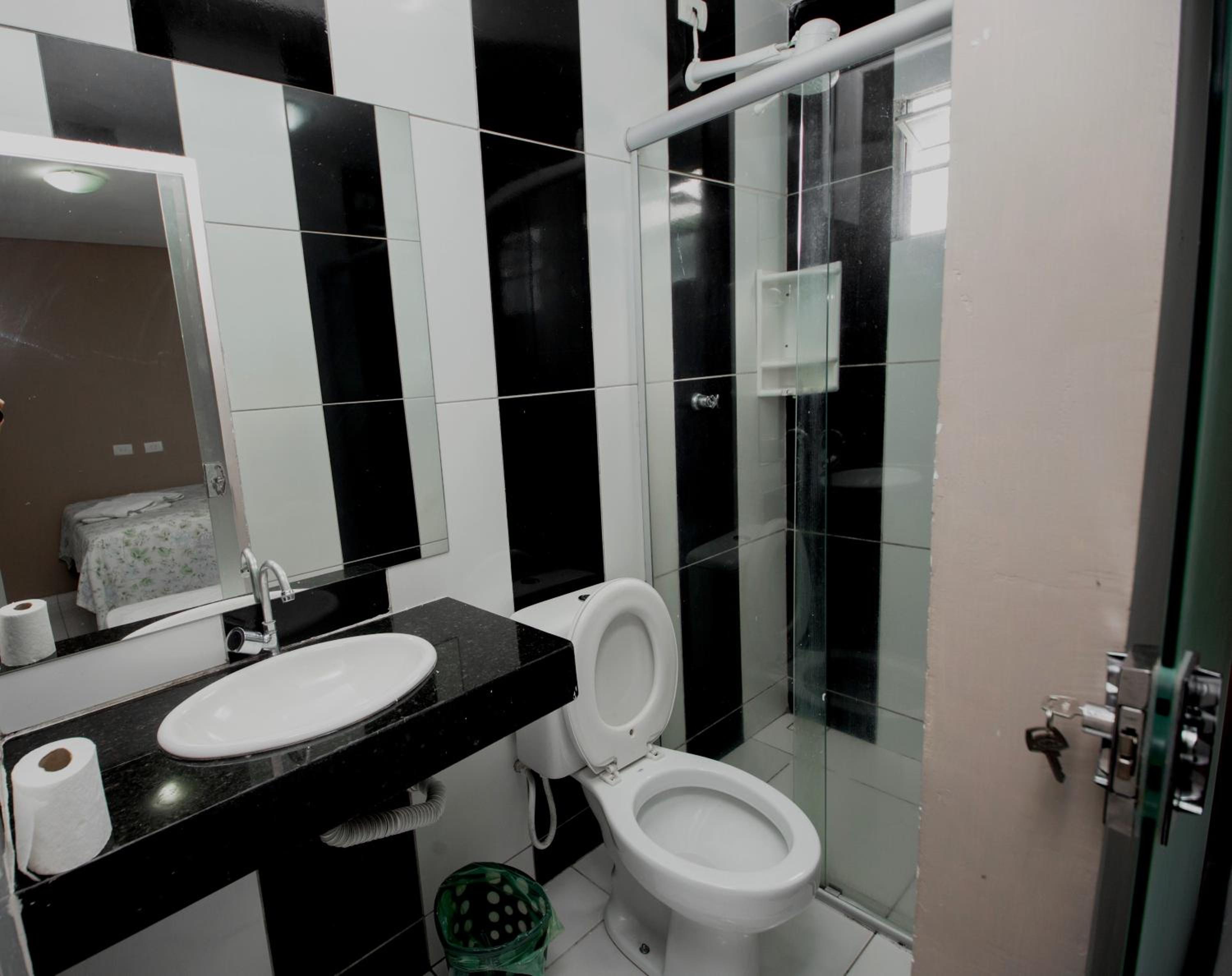 Double Room - Photo 5