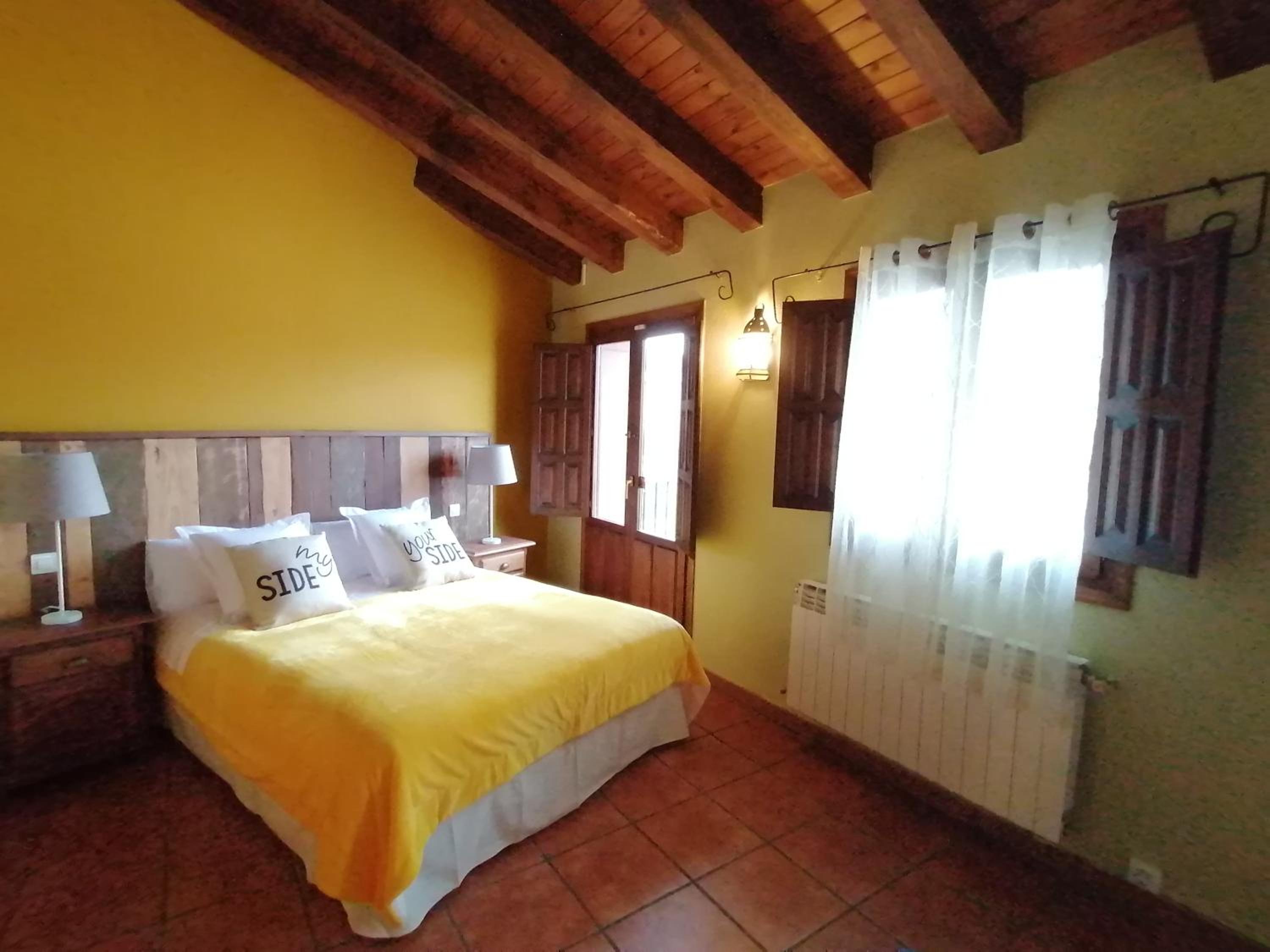 Suite Junior con Vista a la Montaña