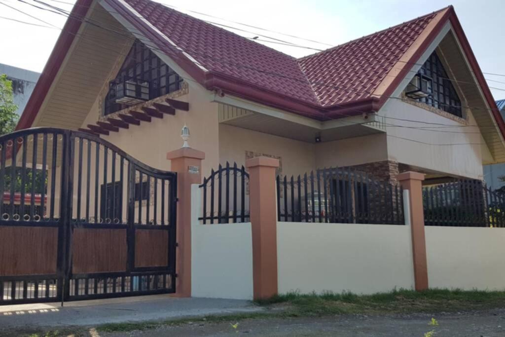 Three-Bedroom House - Photo 19