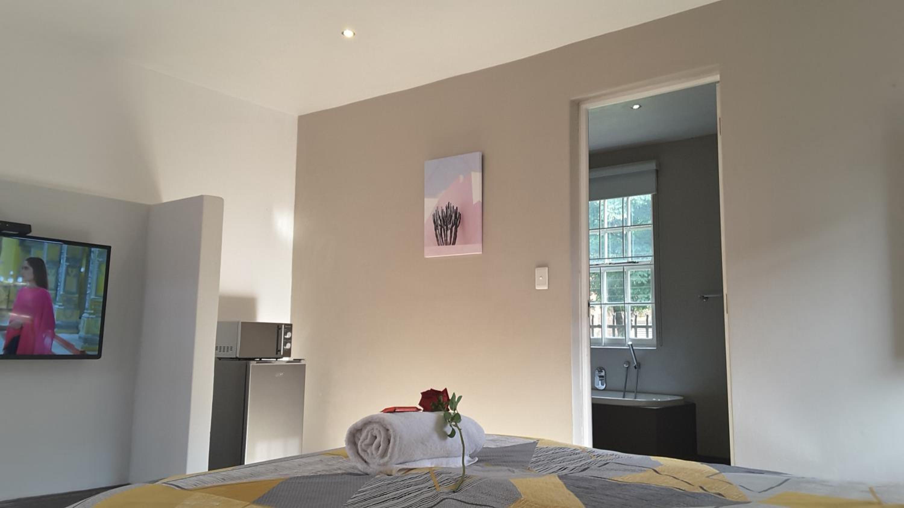 Deluxe Suite - Photo 1