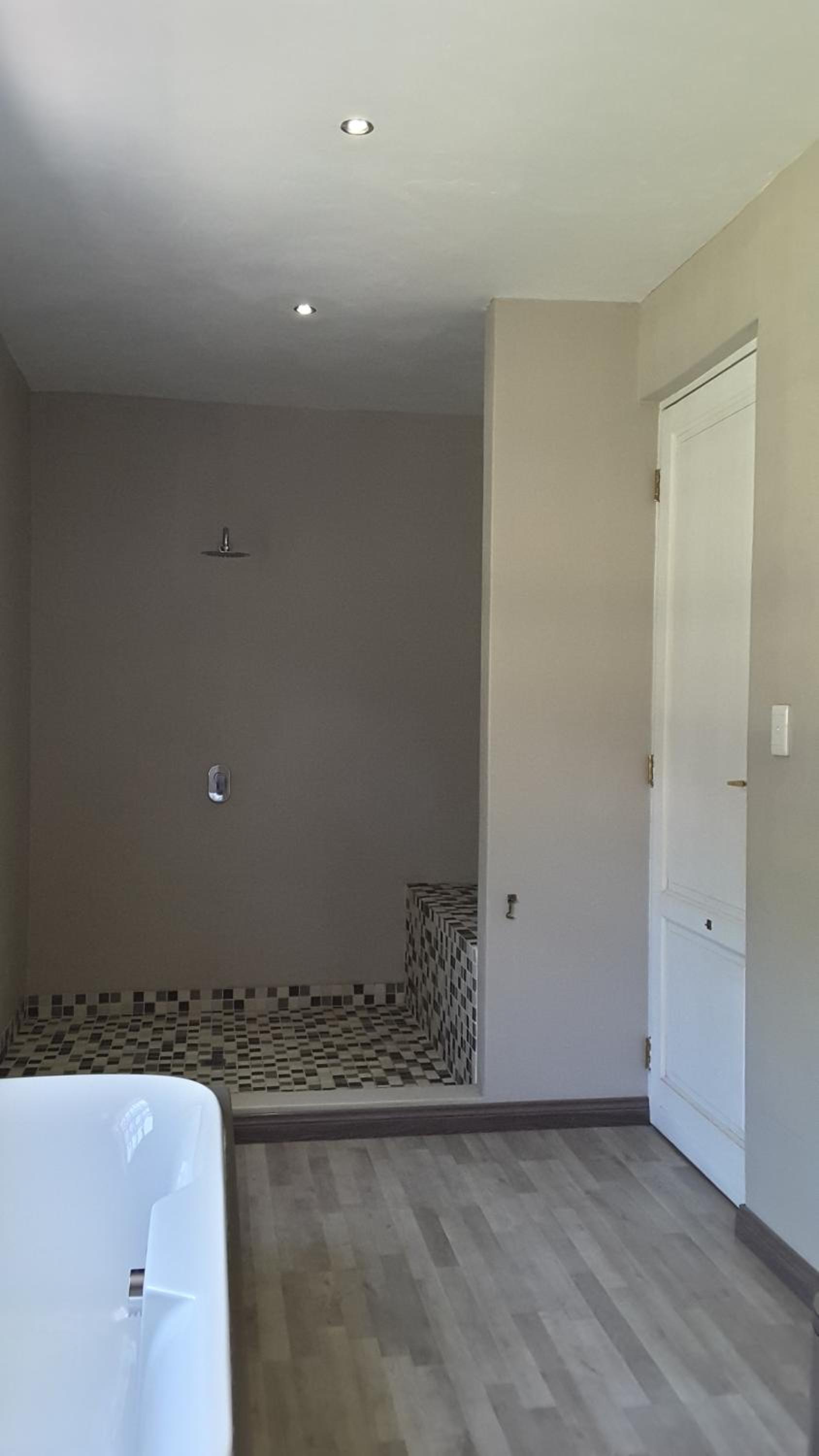 Deluxe Suite - Photo 4