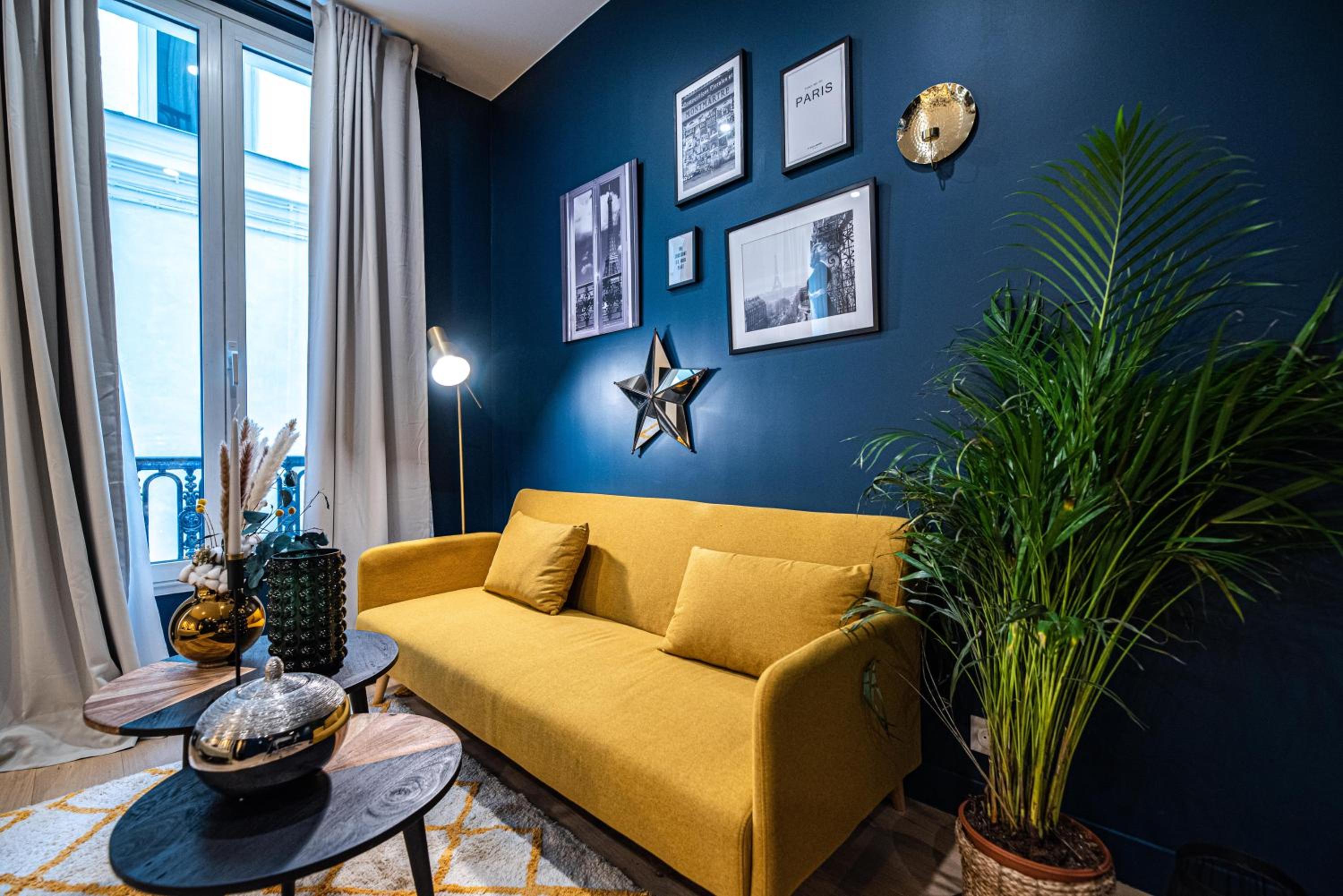 Deluxe Apartment photo 2