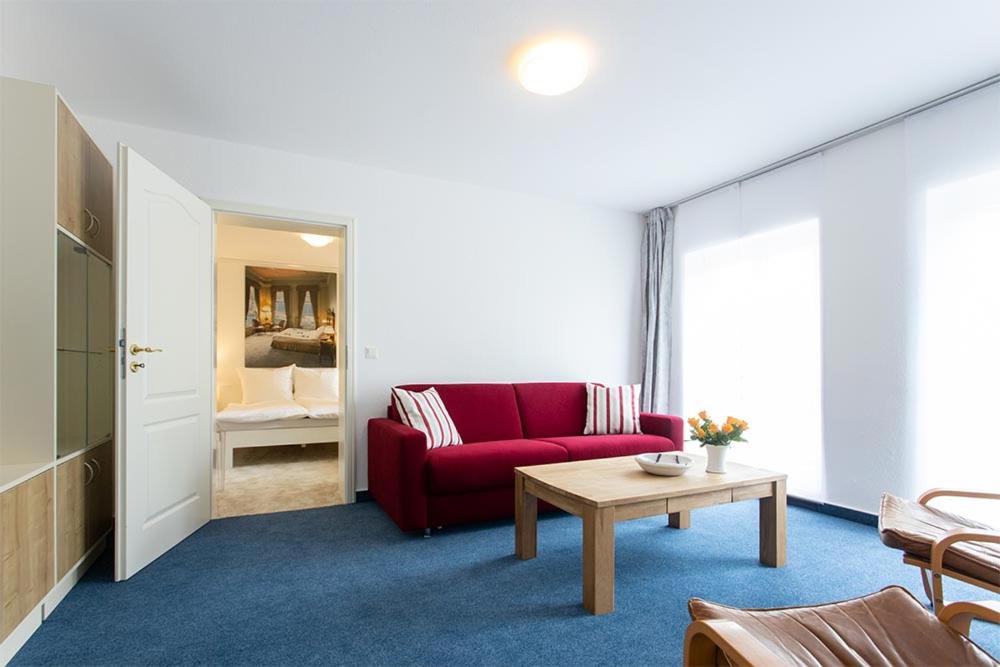 Apartment with Terrace - Photo 15