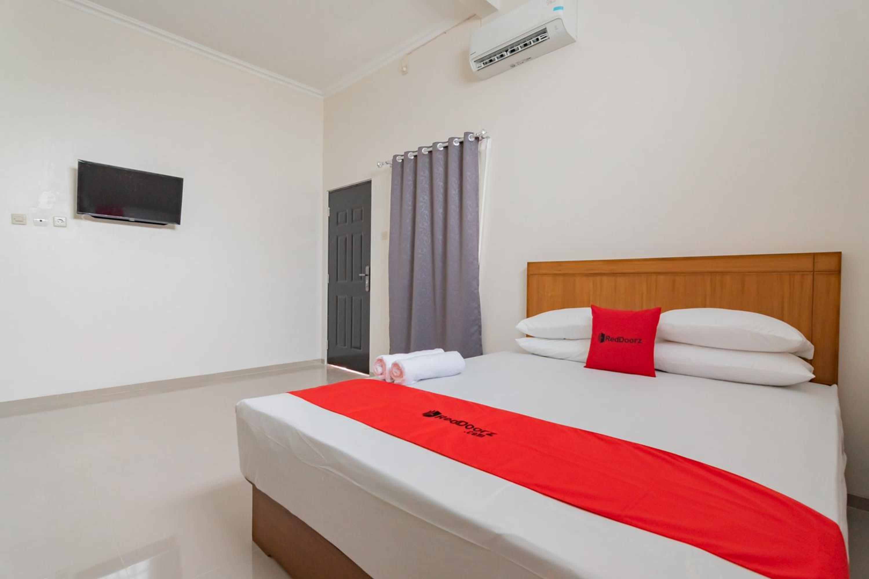 Deluxe Room - Photo 1