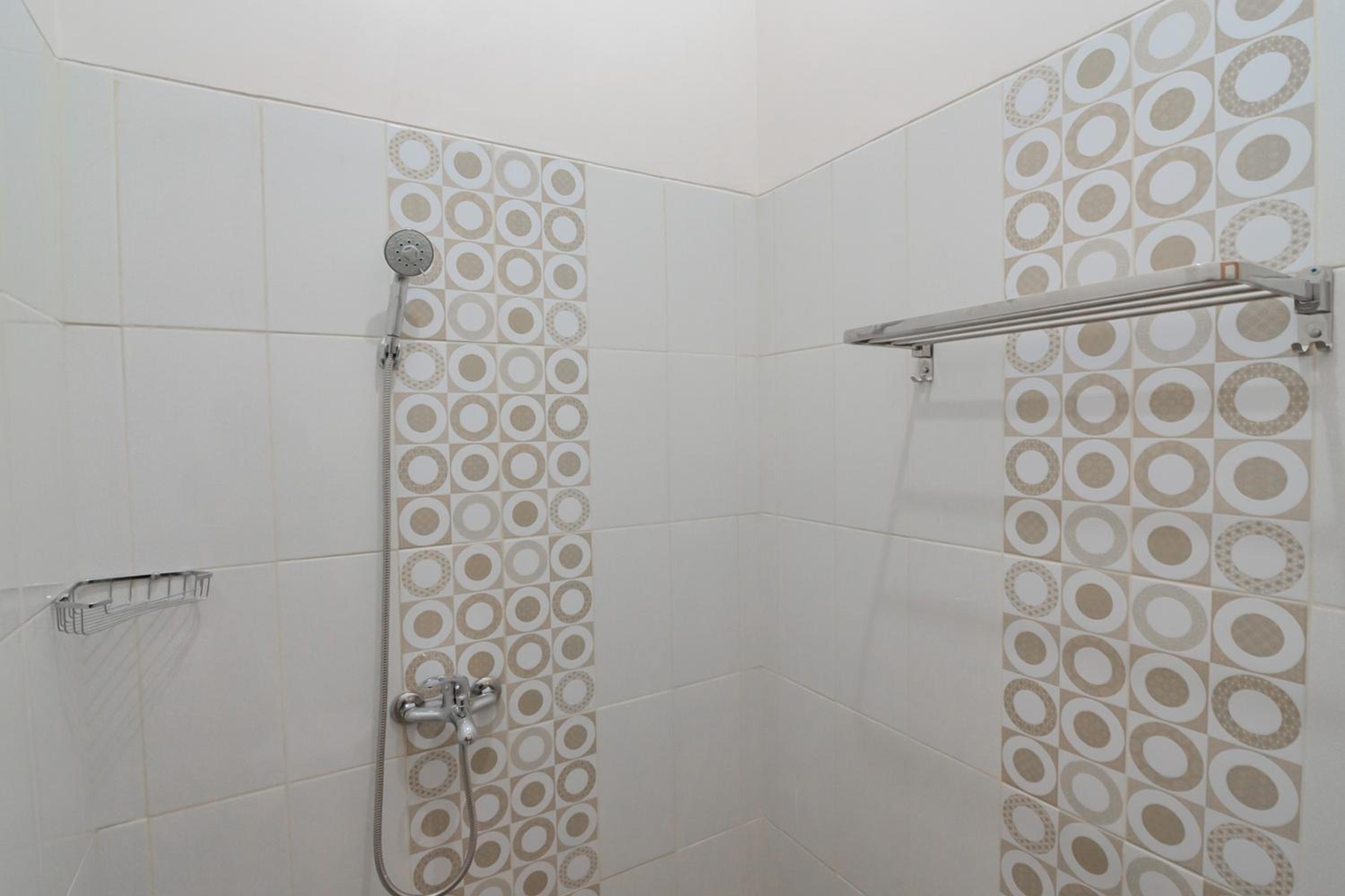 Double Room - Photo 5