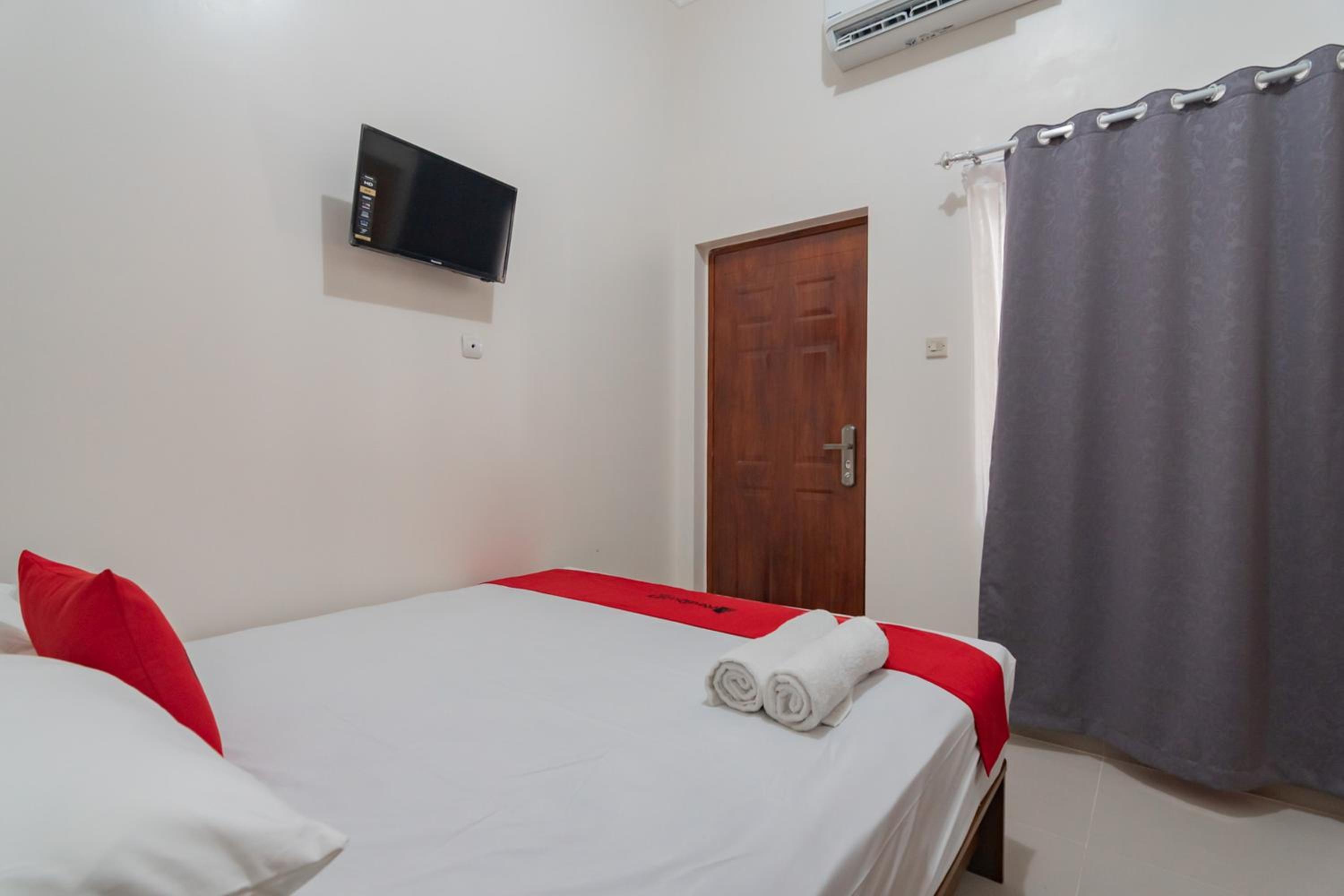 Double Room - Photo 6