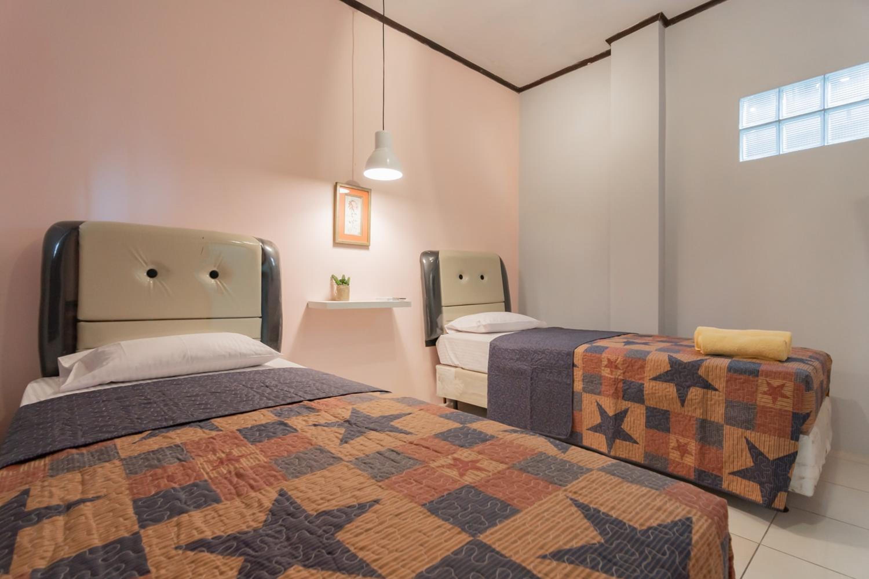Twin Room - Photo 6
