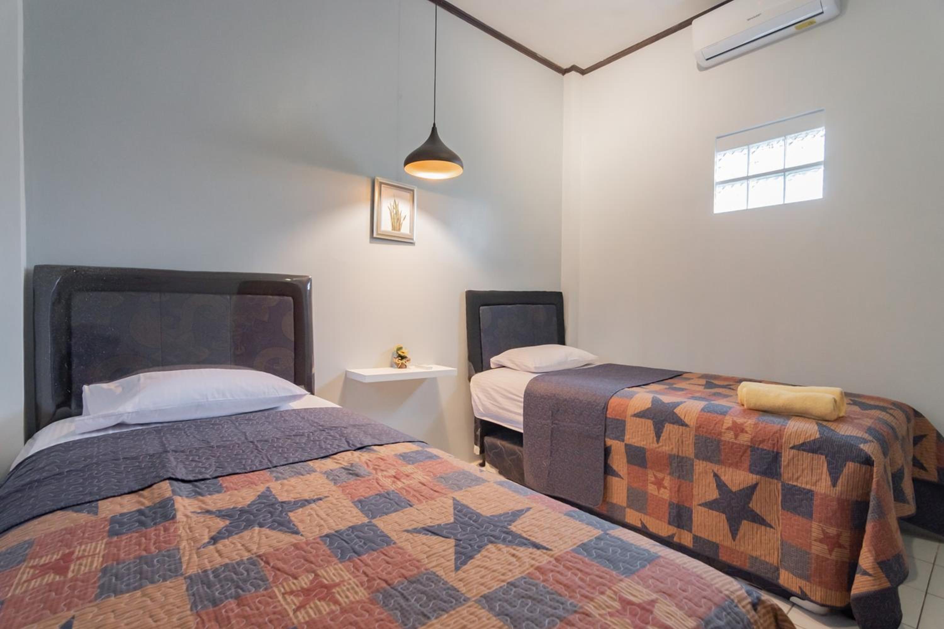 Twin Room - Photo 1