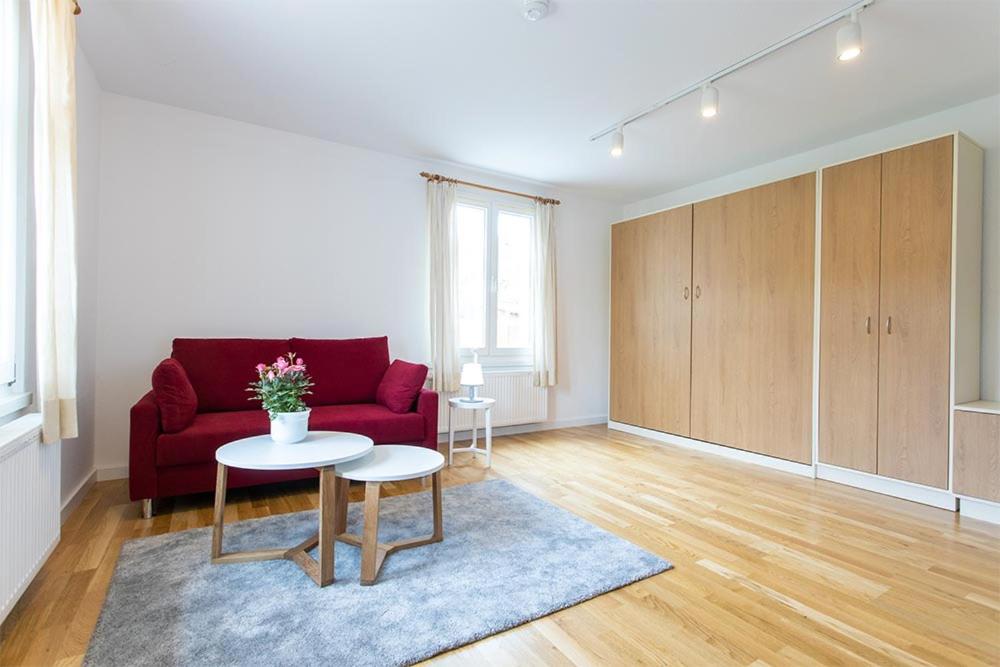 Apartment - Photo 1