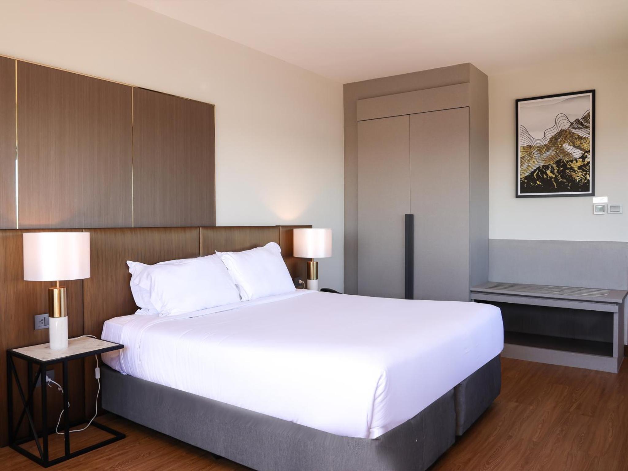 Queen Room - Photo 4