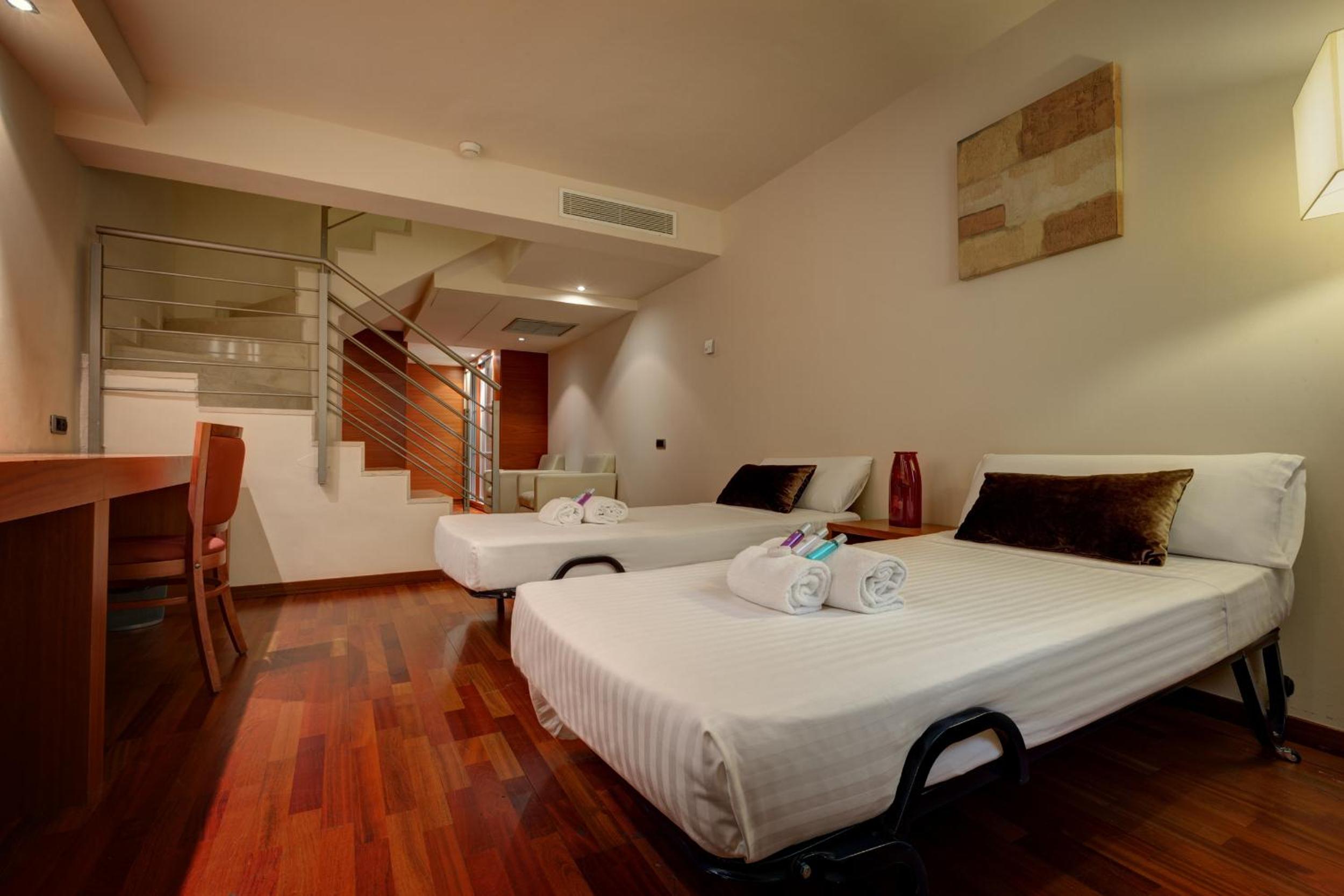 Family Duplex Room photo 2