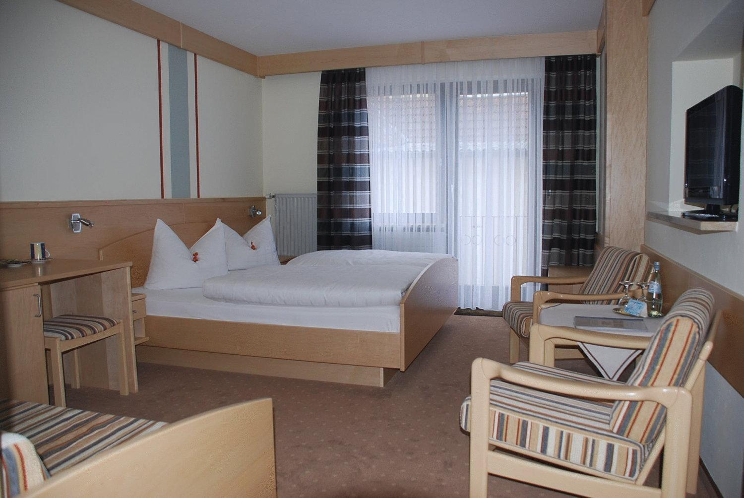 Business Double Room photo 2