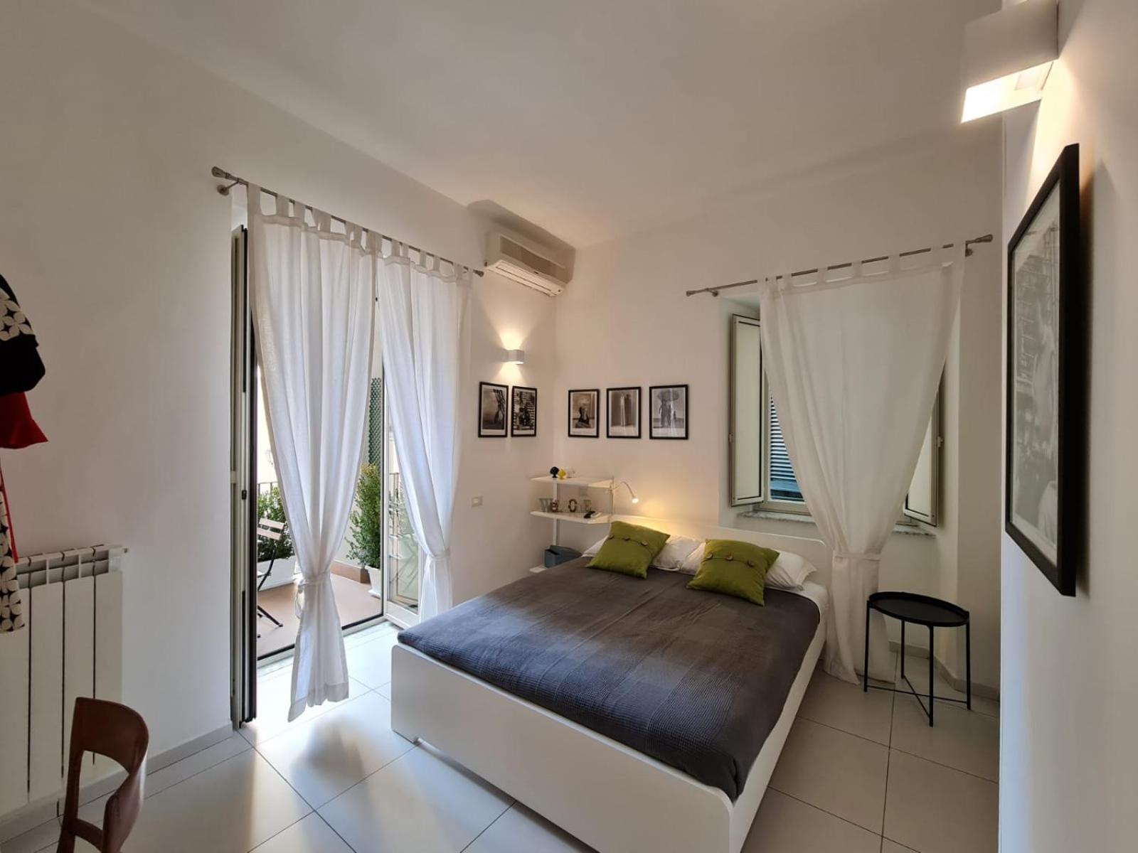 Double Room with Terrace - Photo 4