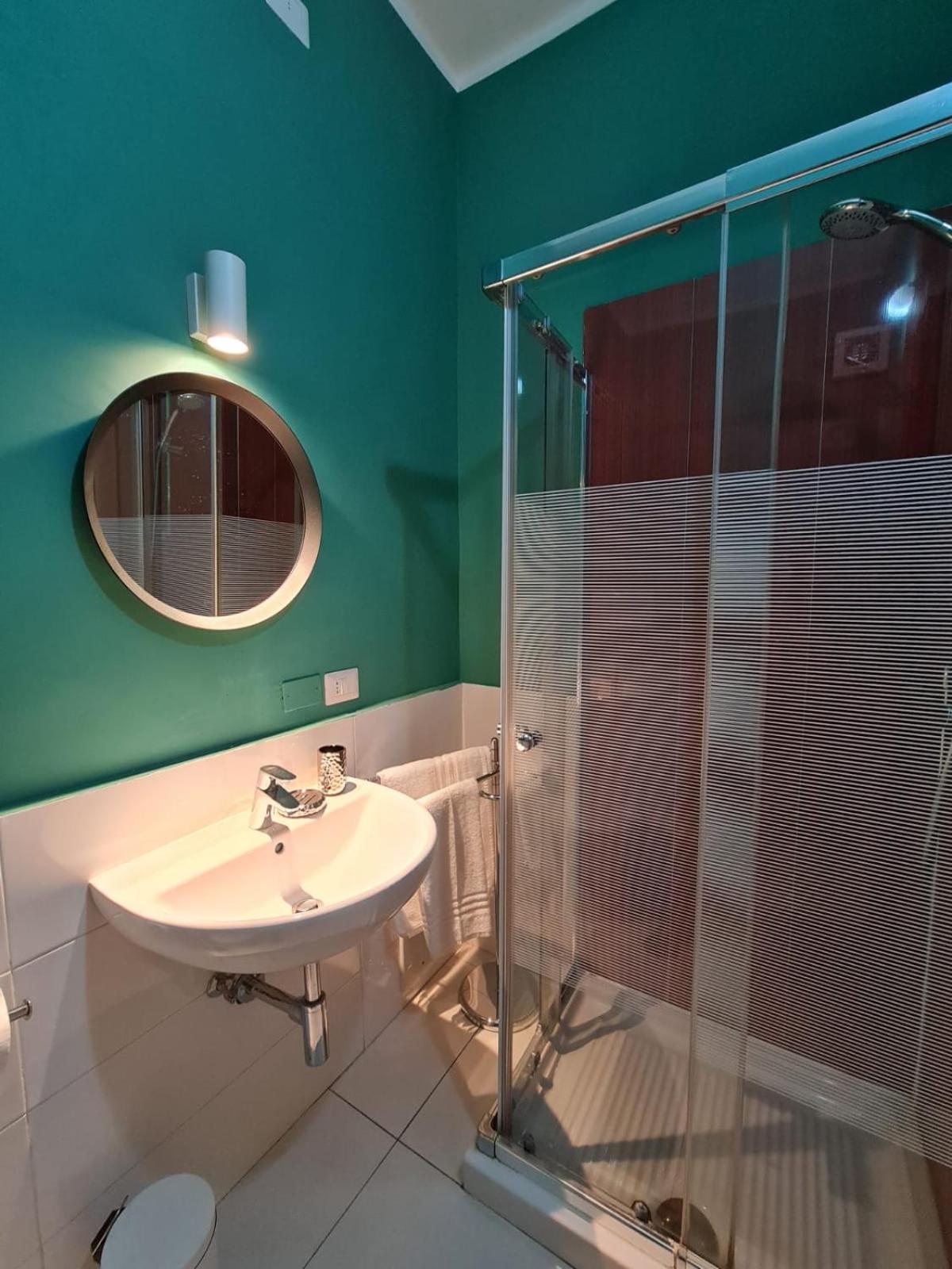 Double Room with Terrace - Photo 14