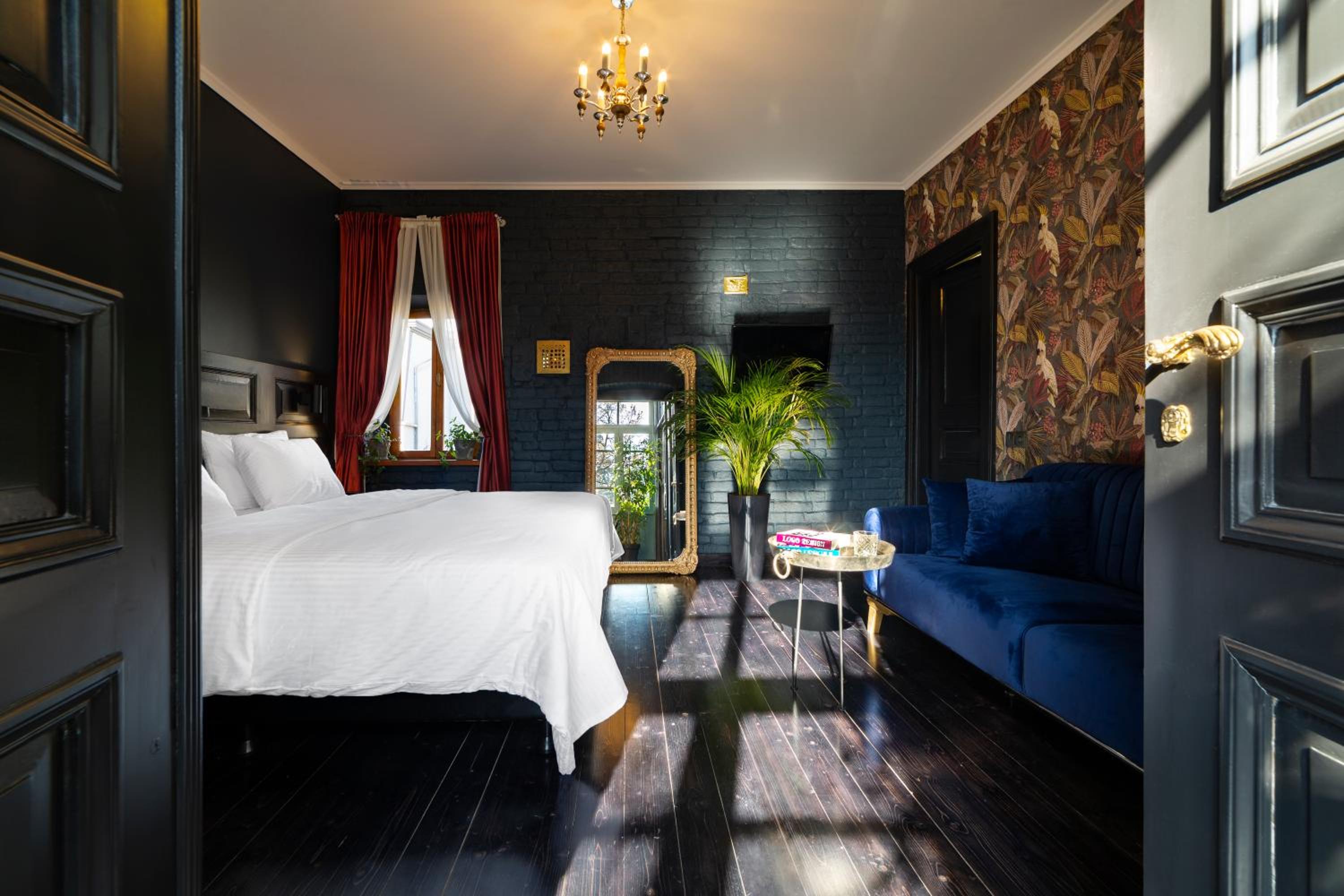 Double or Twin Room - Photo 10