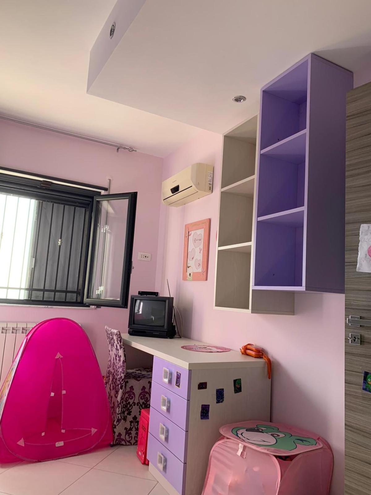Three-Bedroom Villa - Photo 2