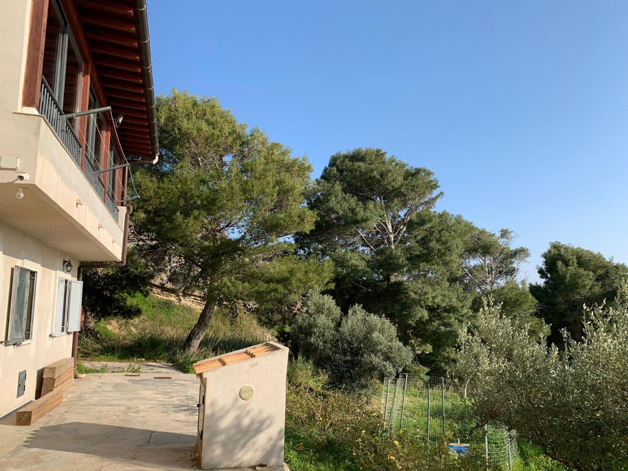 Three-Bedroom Villa - Photo 38