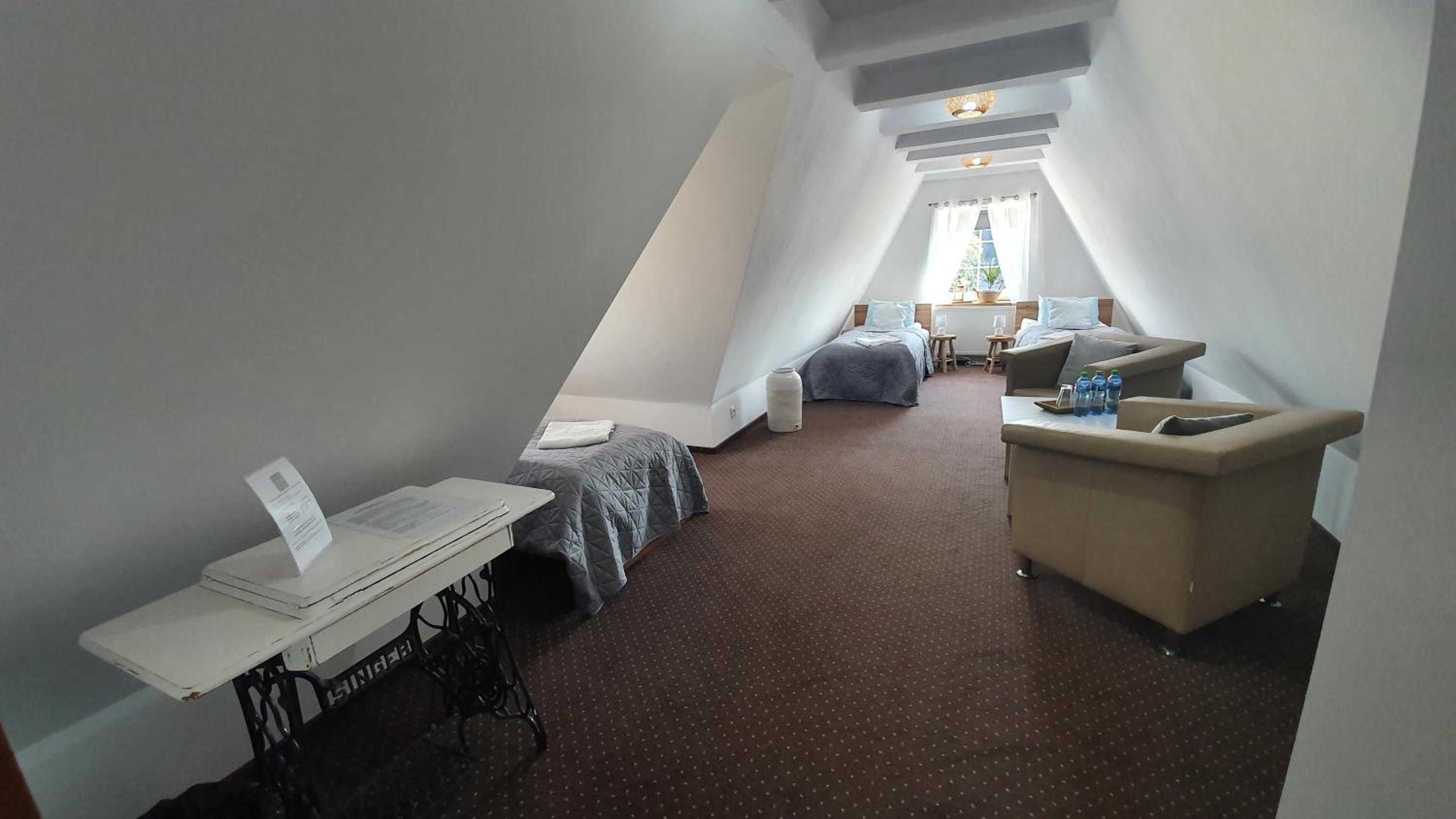 Loft - Photo 1