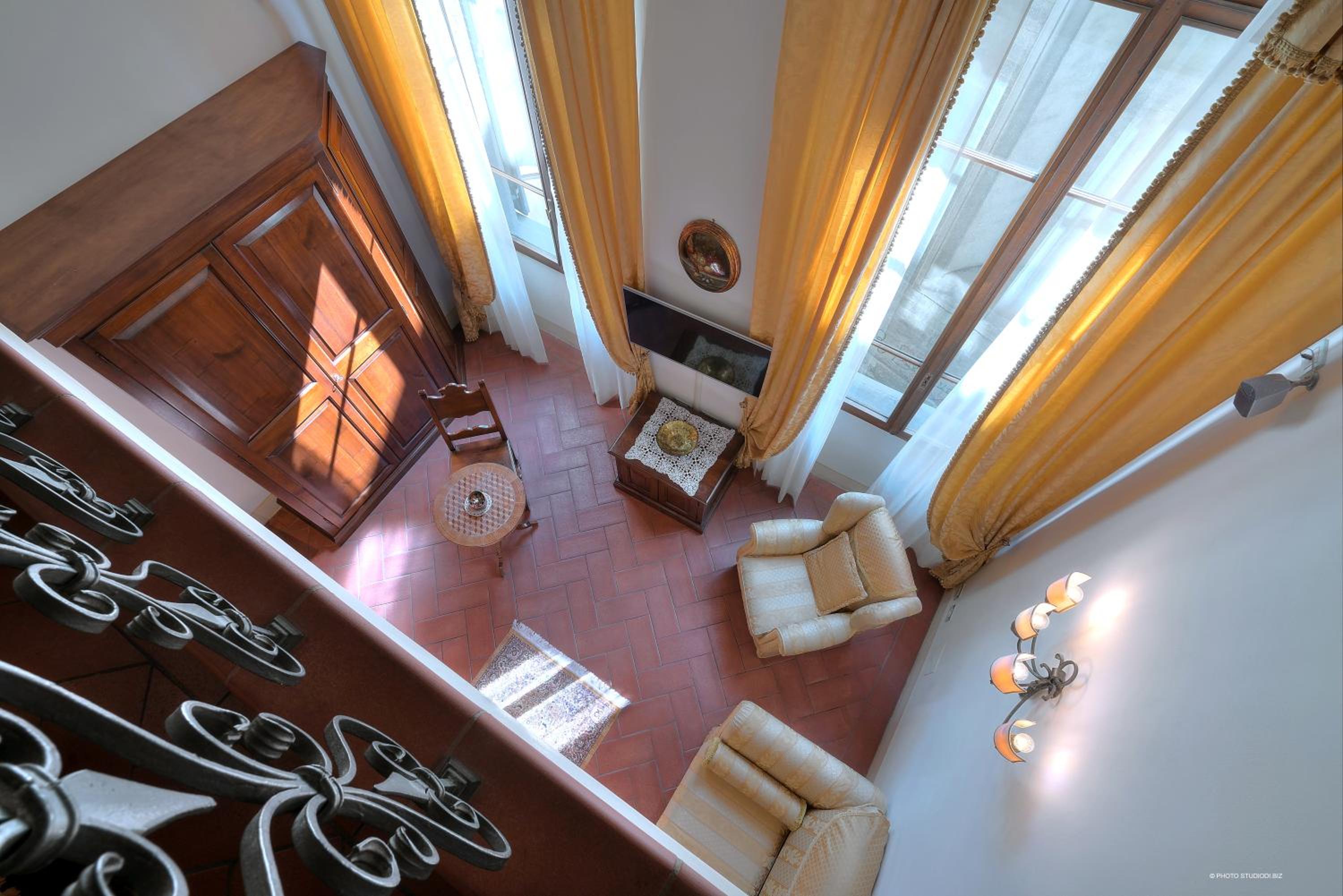 Apartment - Split Level photo 1
