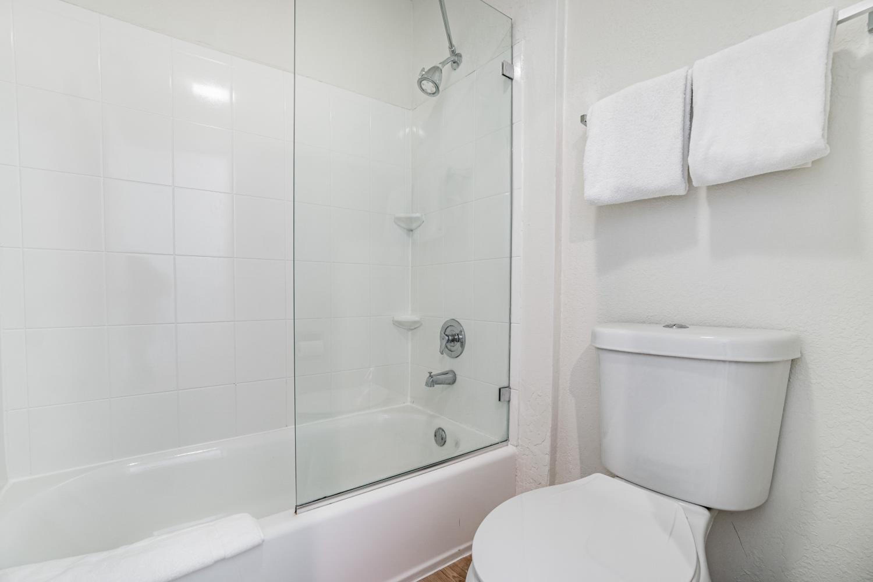 Doral Inn & Suites Miami Airport West — photo 85