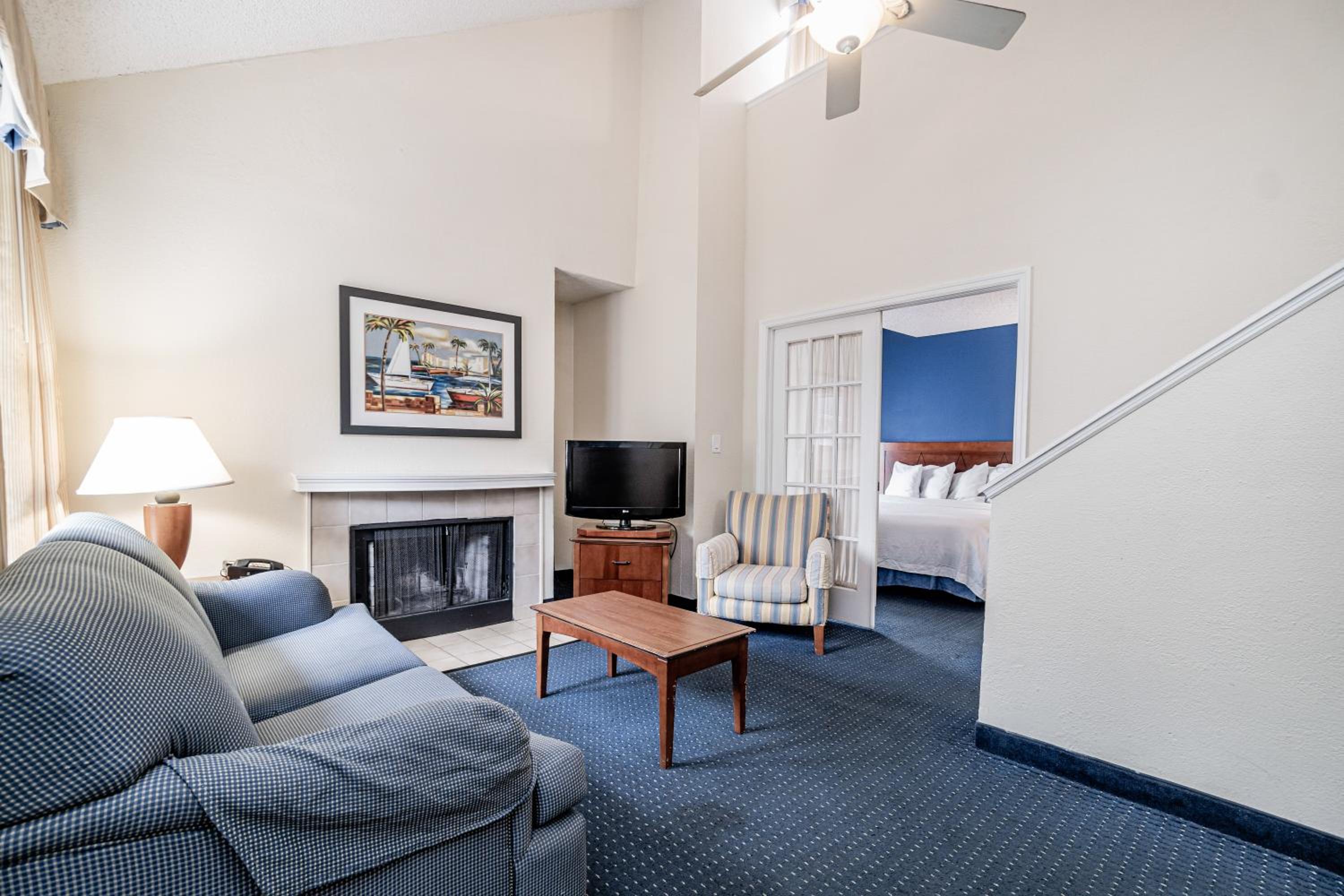 Doral Inn & Suites Miami Airport West — photo 101
