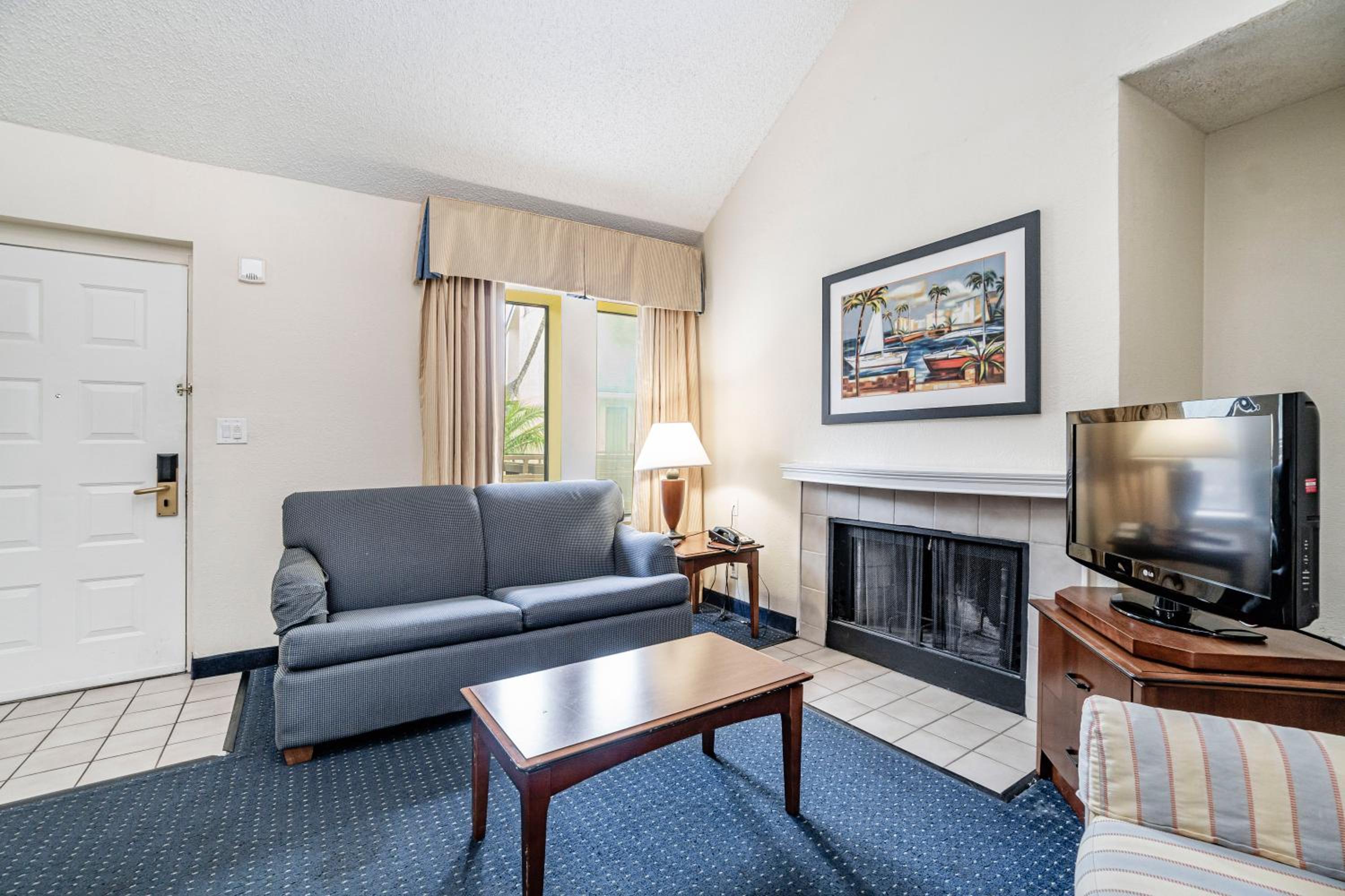 Doral Inn & Suites Miami Airport West — photo 105