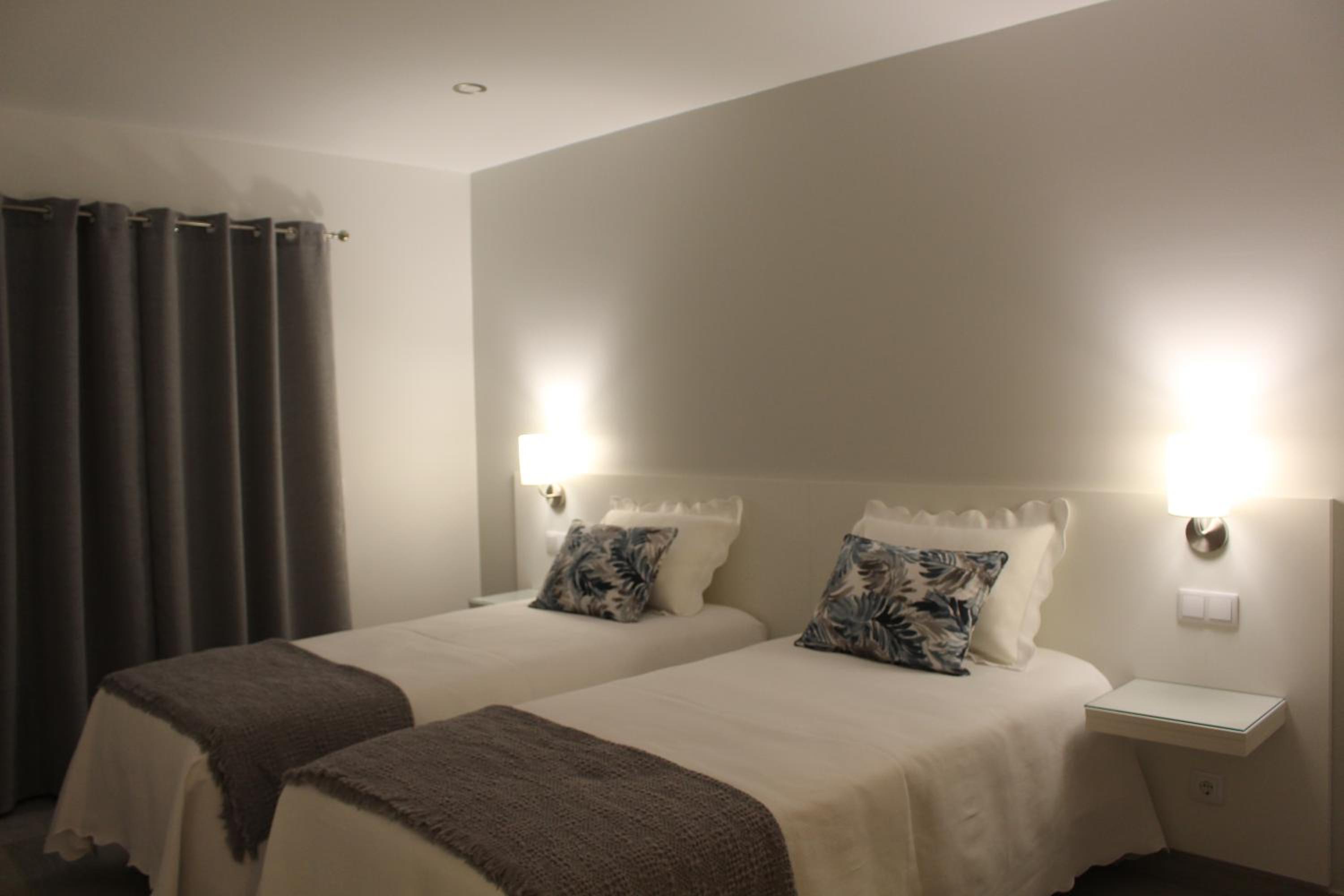 Double or Twin Room - Photo 3