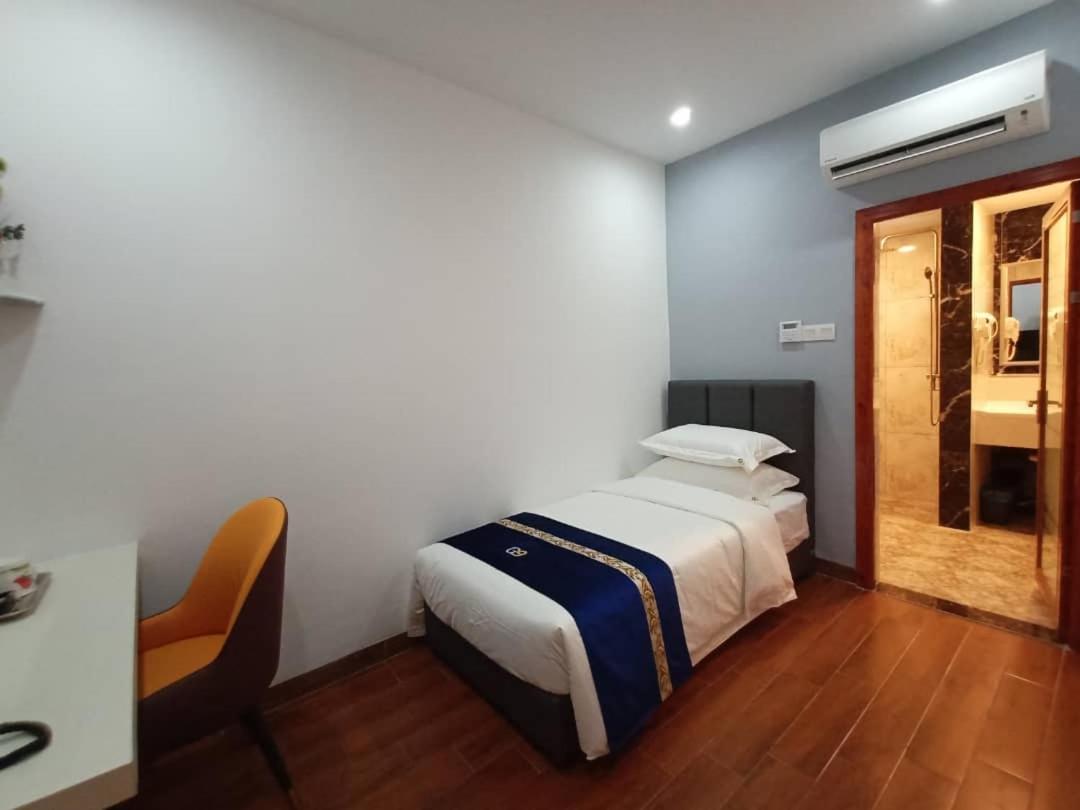 Superior Single Room - Photo 1
