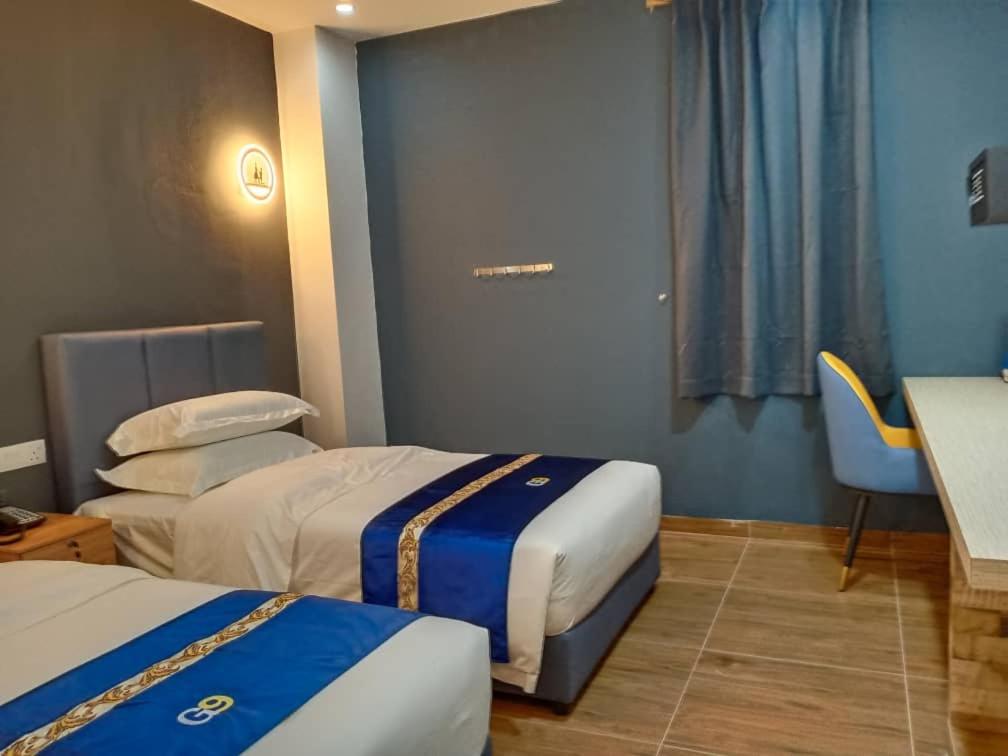 Deluxe Twin Room - Photo 8