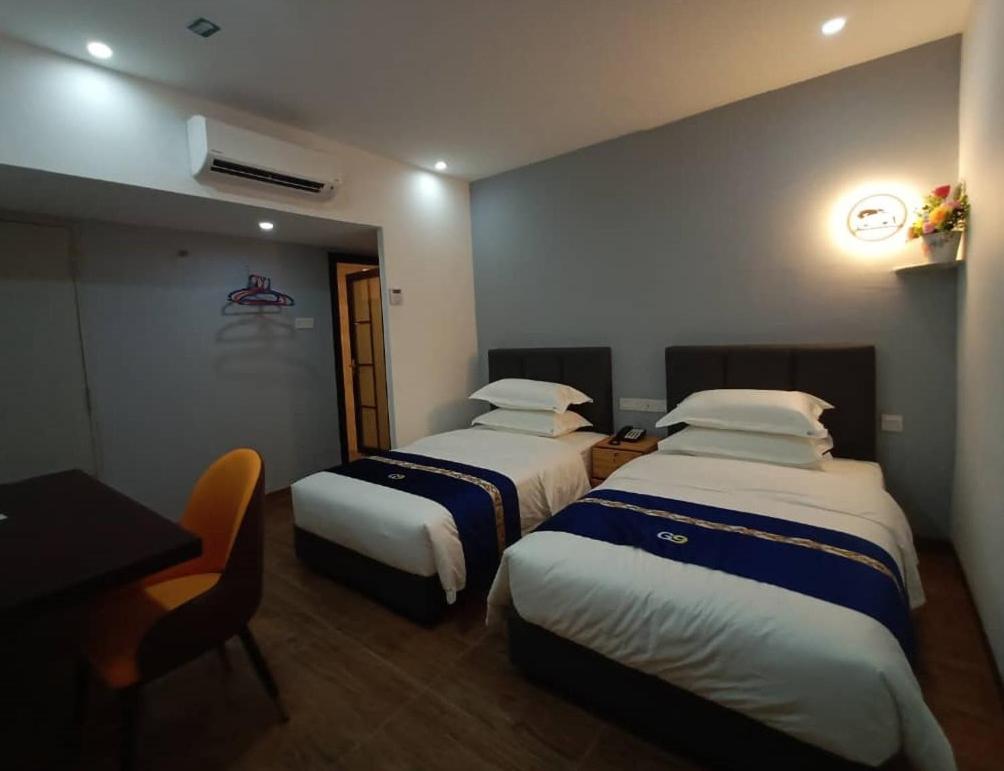 Superior Twin Room - Photo 4
