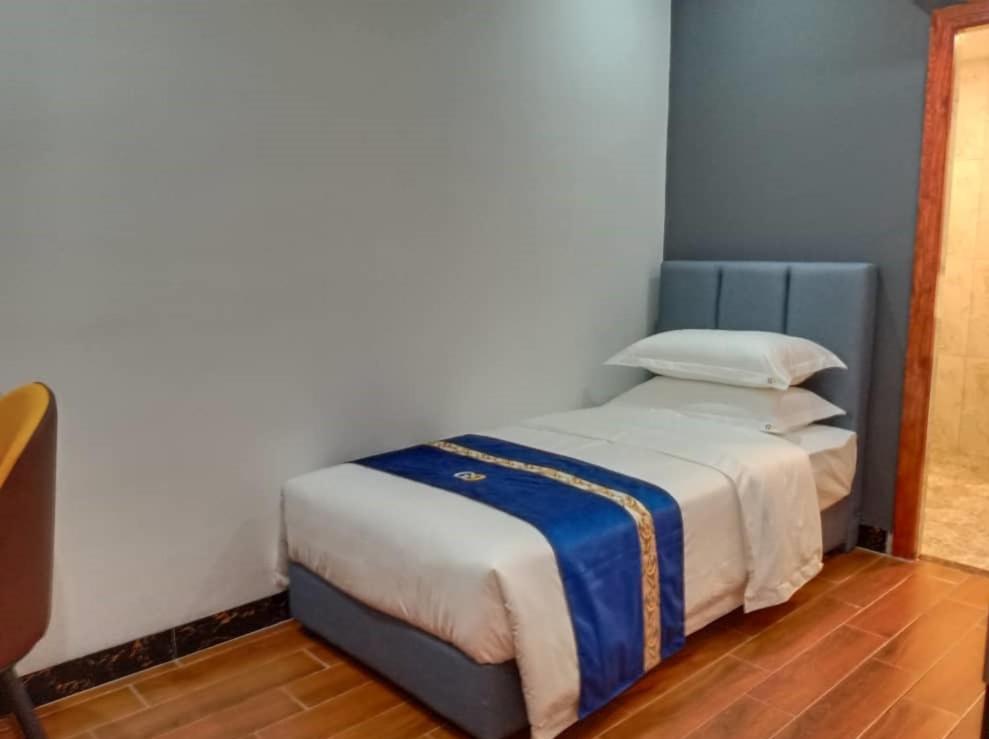 Superior Single Room - Photo 2