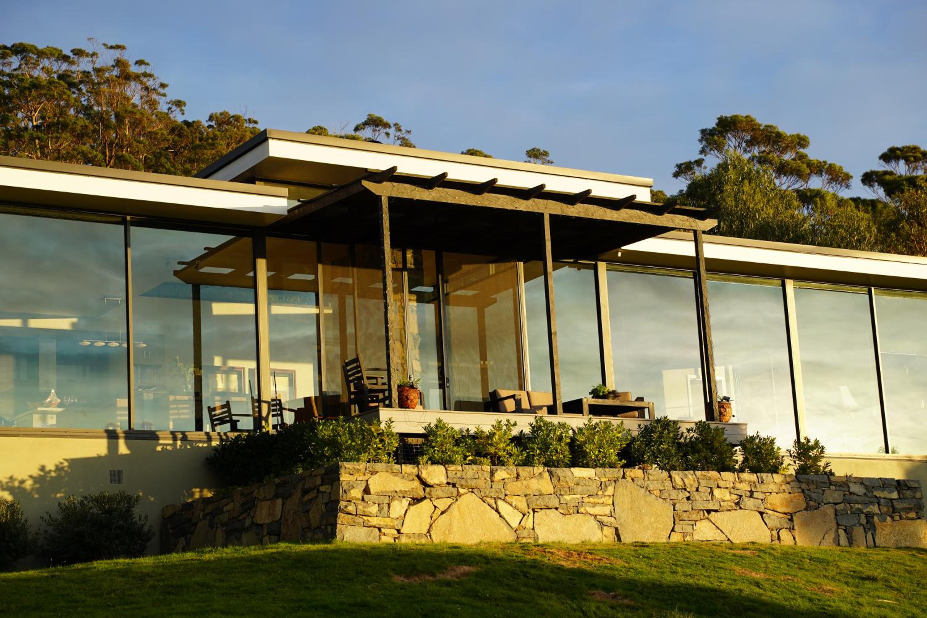 Three-Bedroom House photo 2