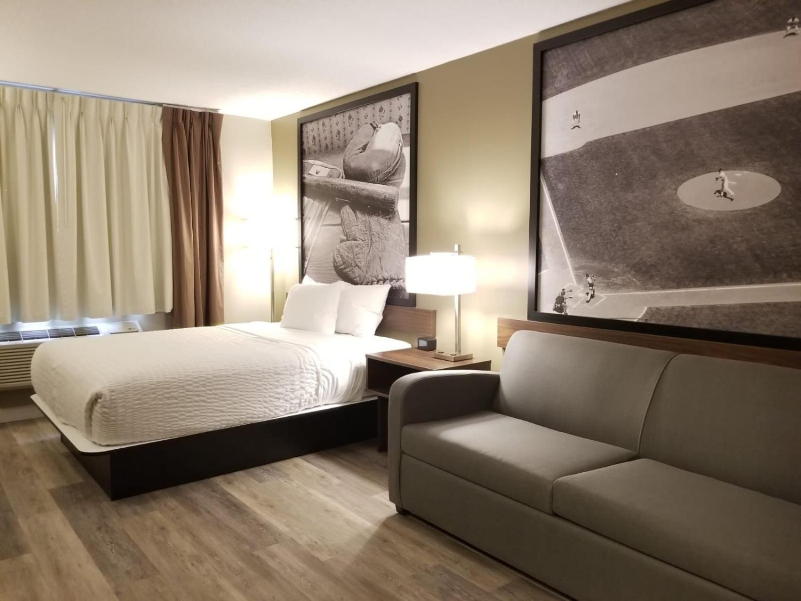 1 Queen Bed, Sofa Bed, Efficiency Room, Non-Smoking