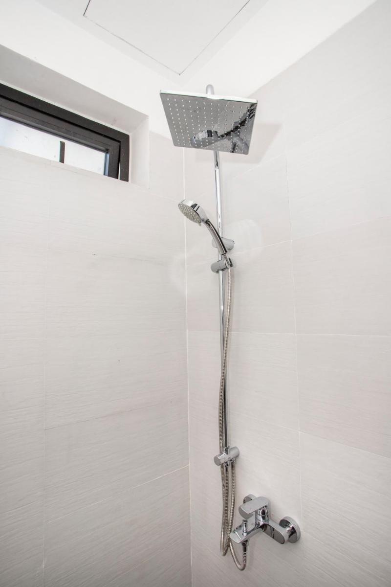 Standard Double Room - Photo 5