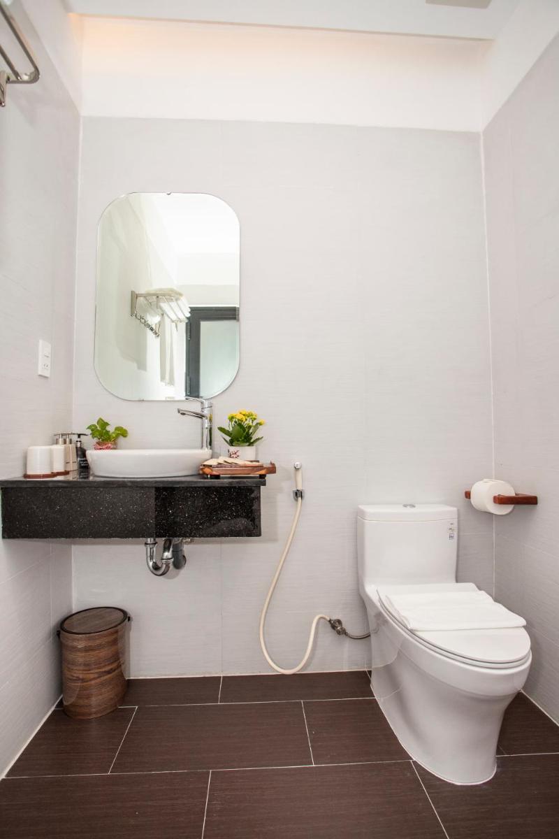 Standard Double Room - Photo 7