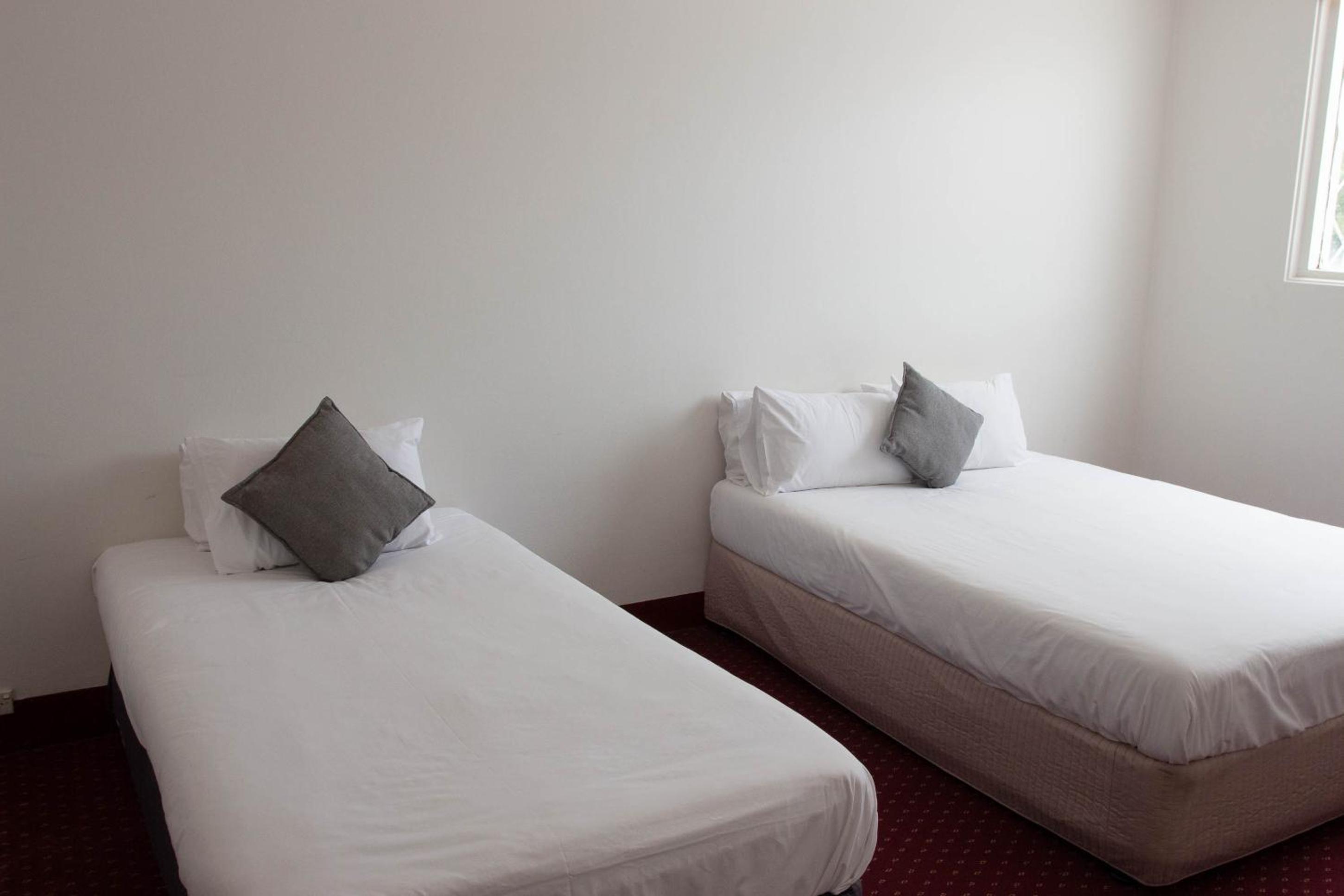 Triple Room with Shared Bathroom