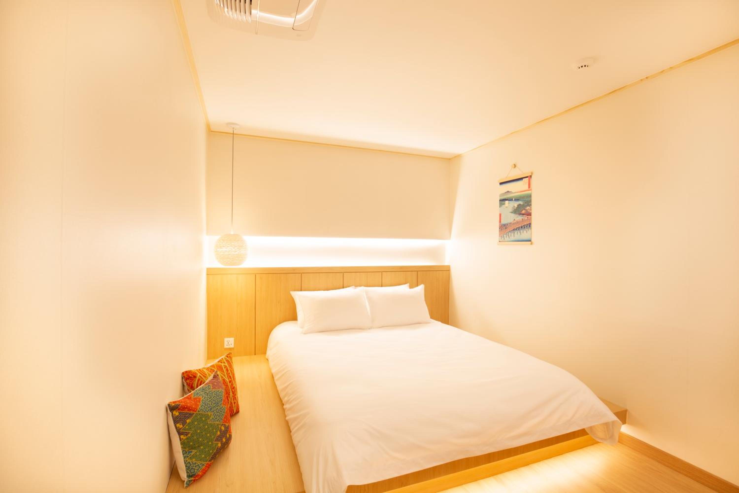Double Room with Private Bathroom - Photo 1