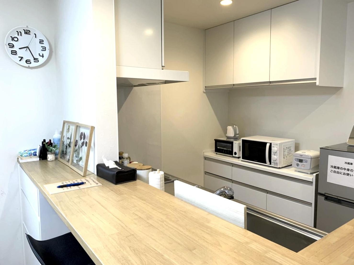One-Bedroom Apartment - Photo 3