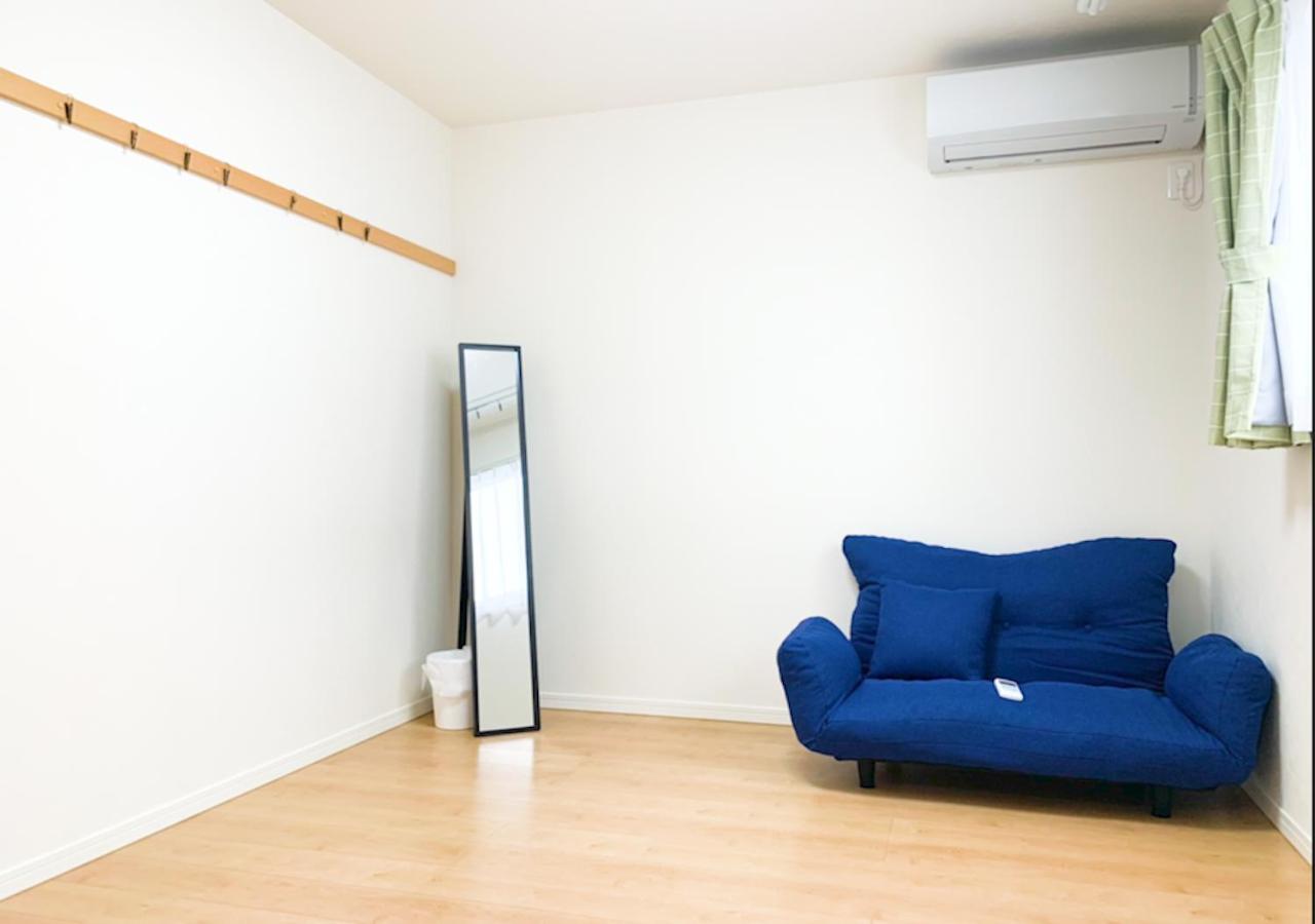 One-Bedroom Apartment - Photo 6