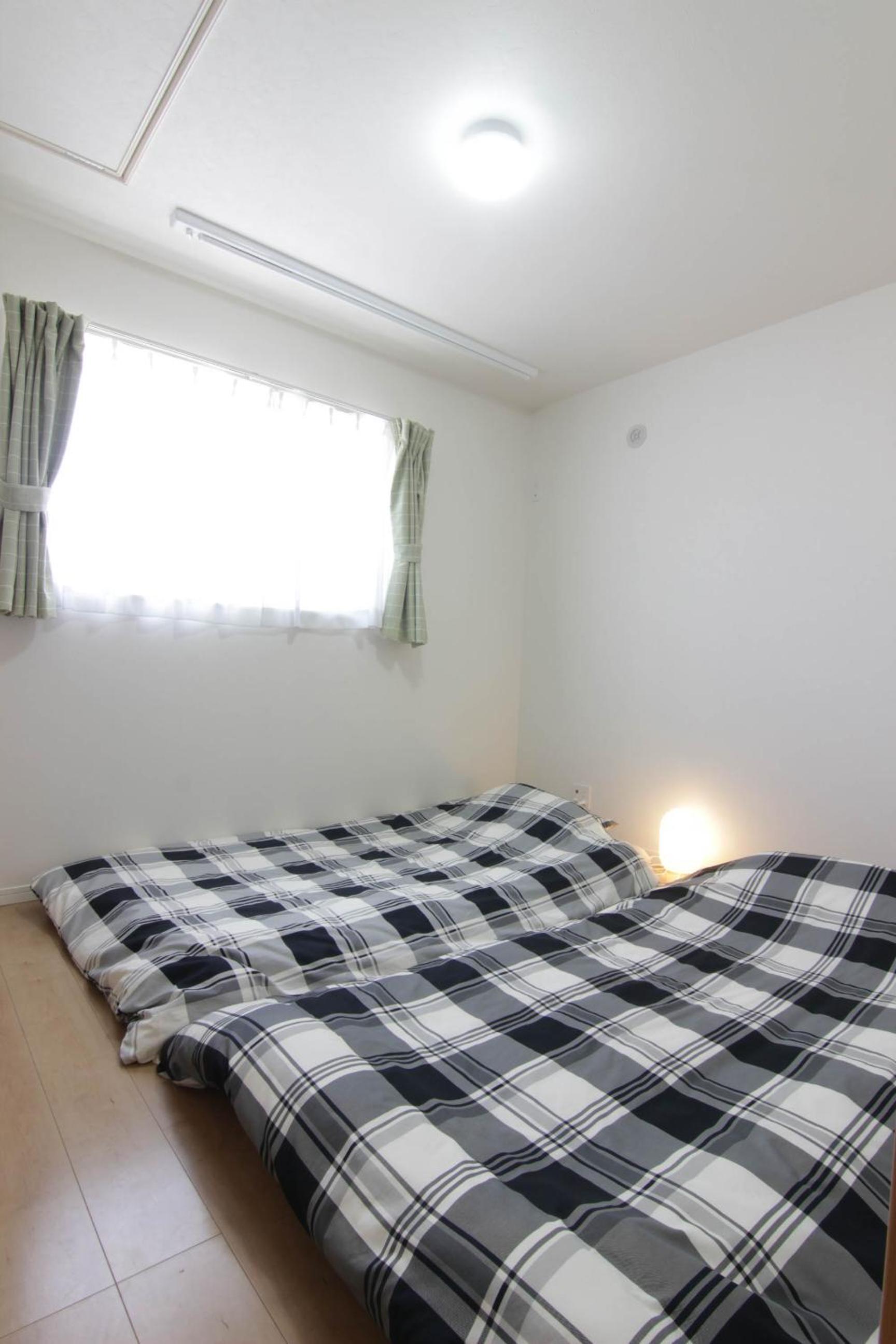 One-Bedroom Apartment - Photo 16