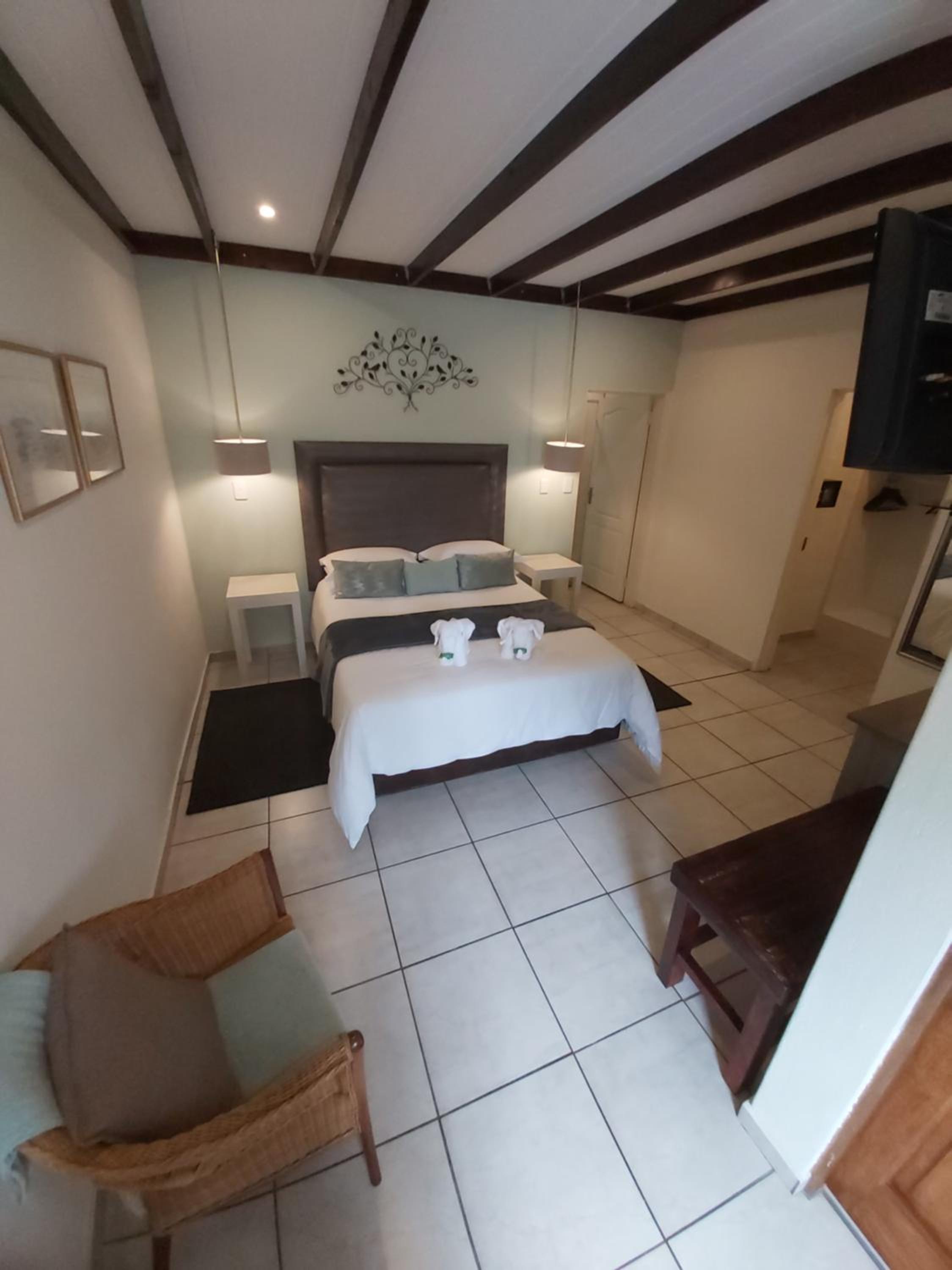  Double Room - Photo 1