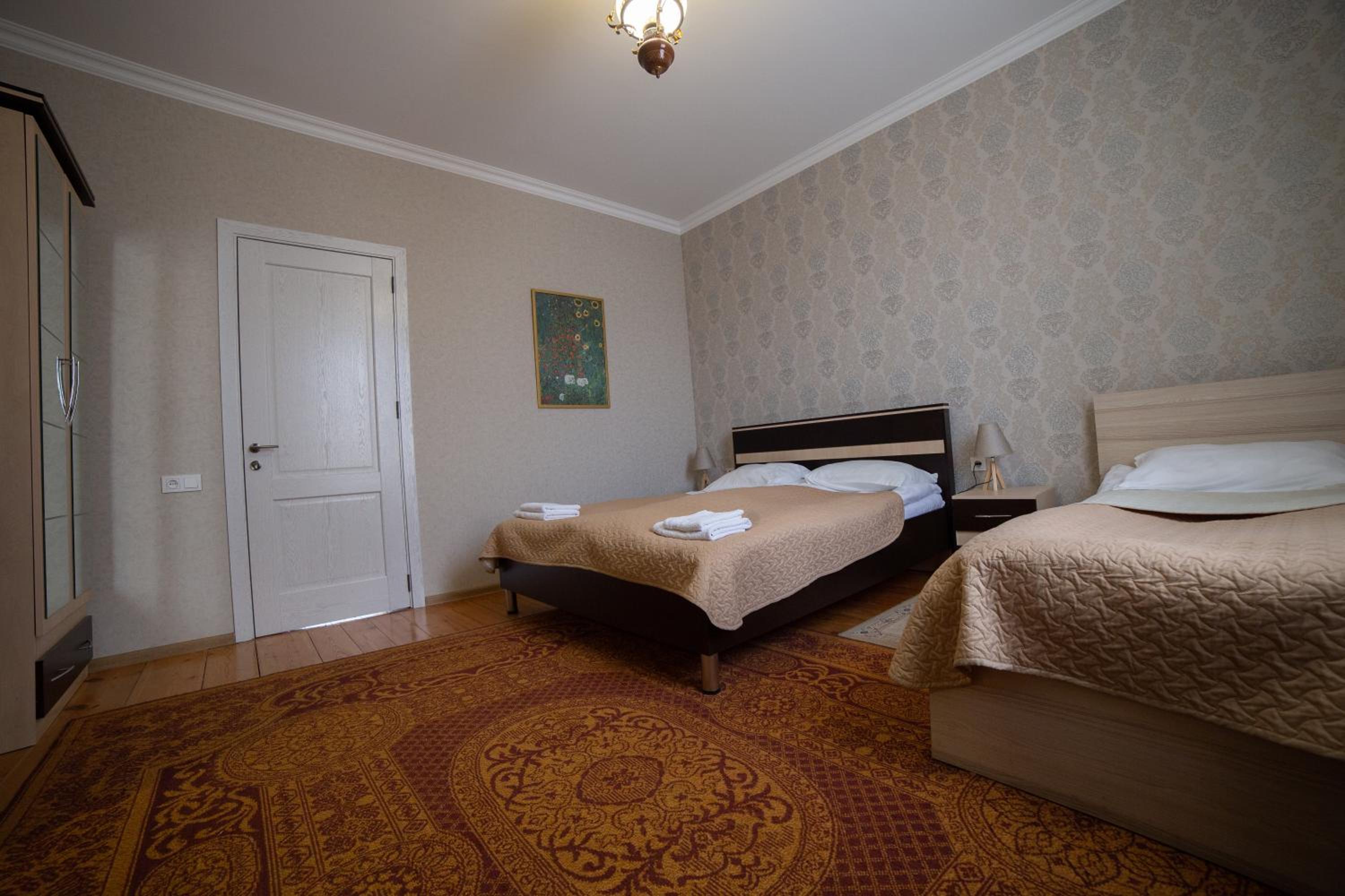 Double Room with Extra Bed - Photo 3