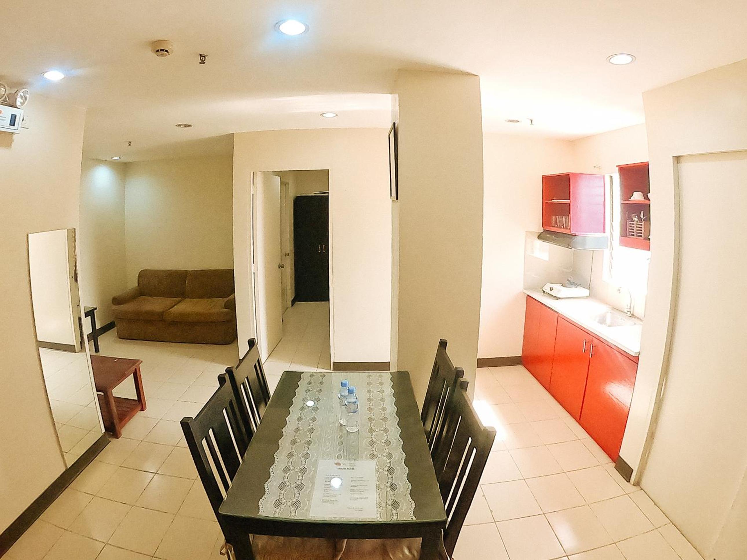 Two-Bedroom Suite - Photo 8