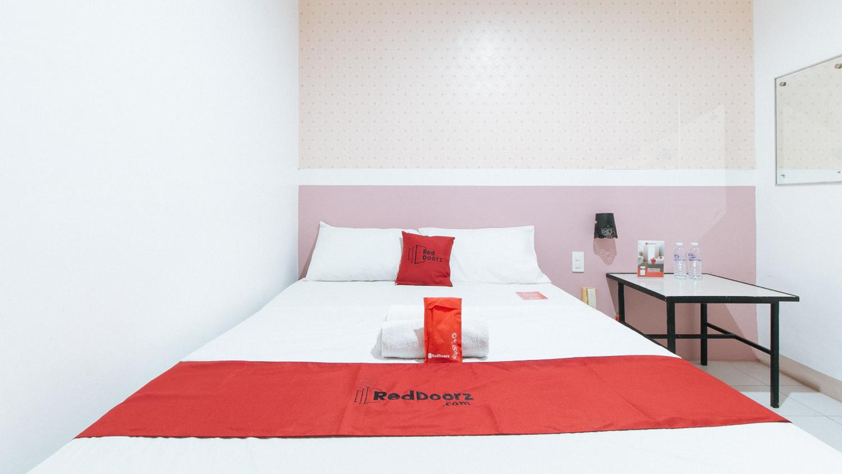 Standard Double Room - Photo 2