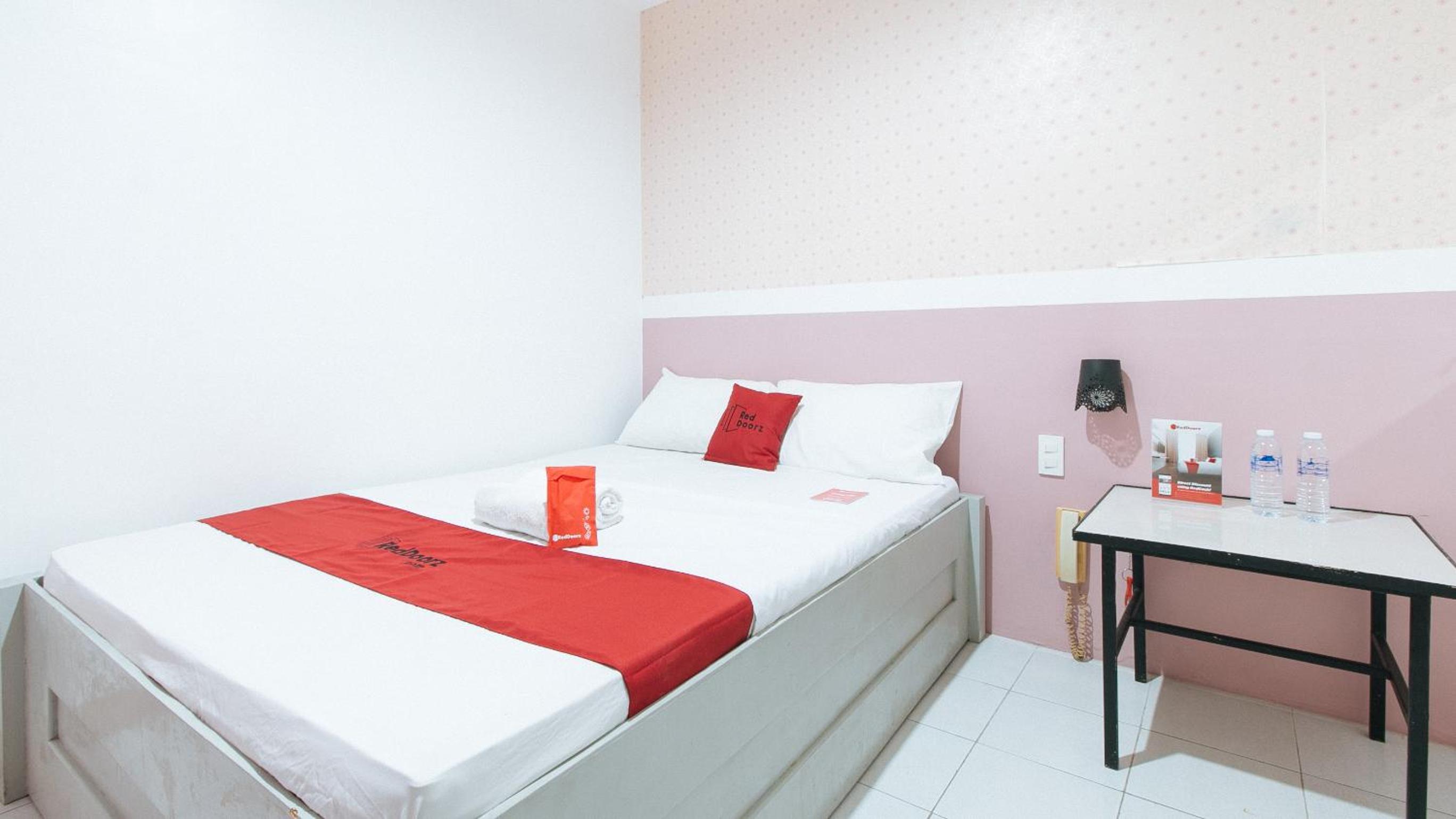 Standard Double Room - Photo 6