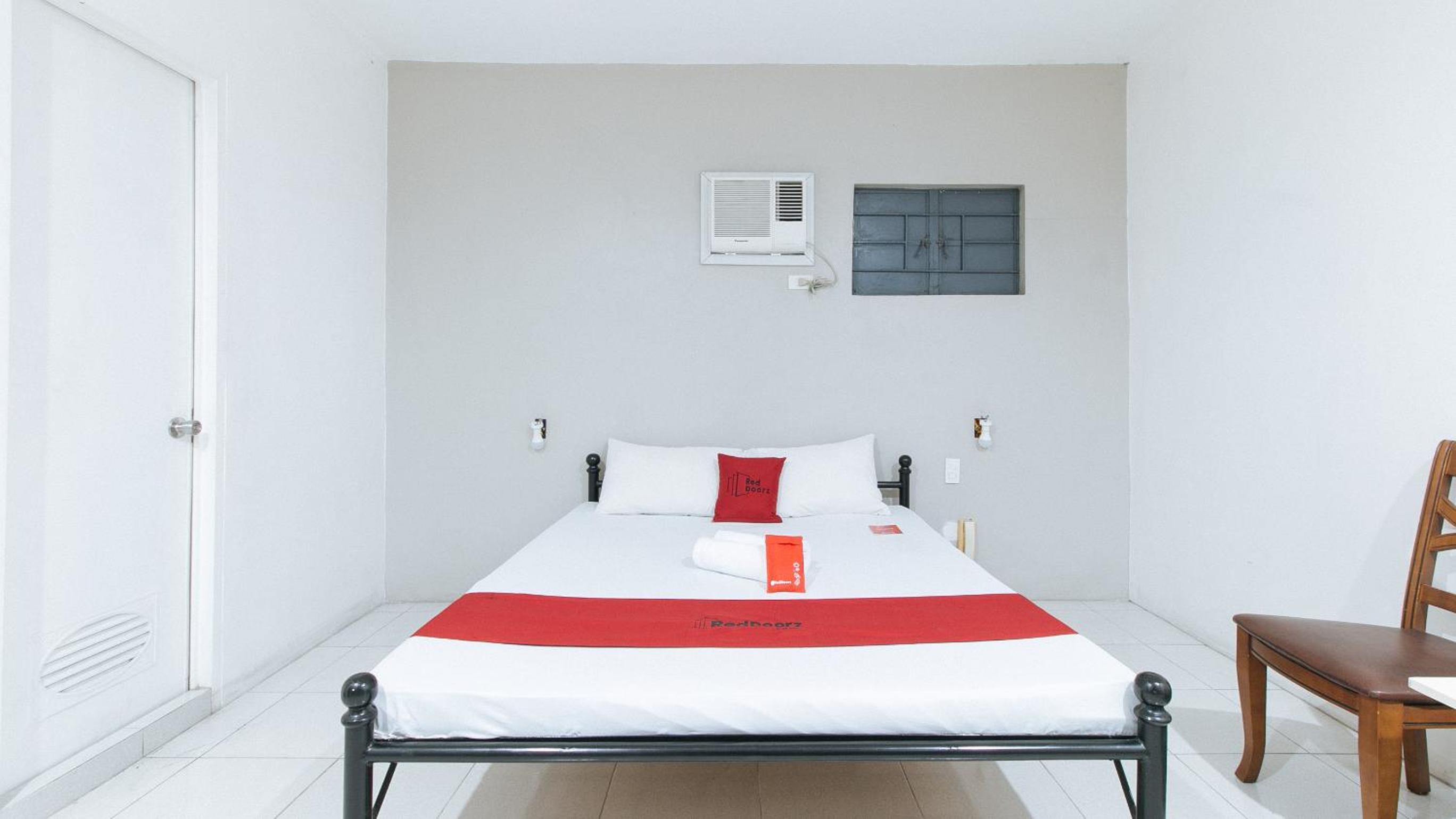 Deluxe Double Room - Photo 16